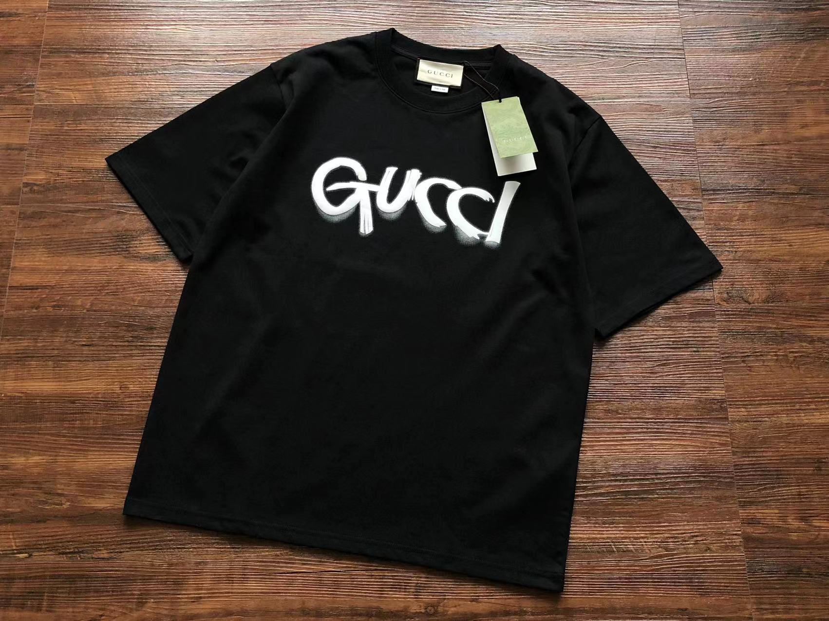 Gucci T-shirt