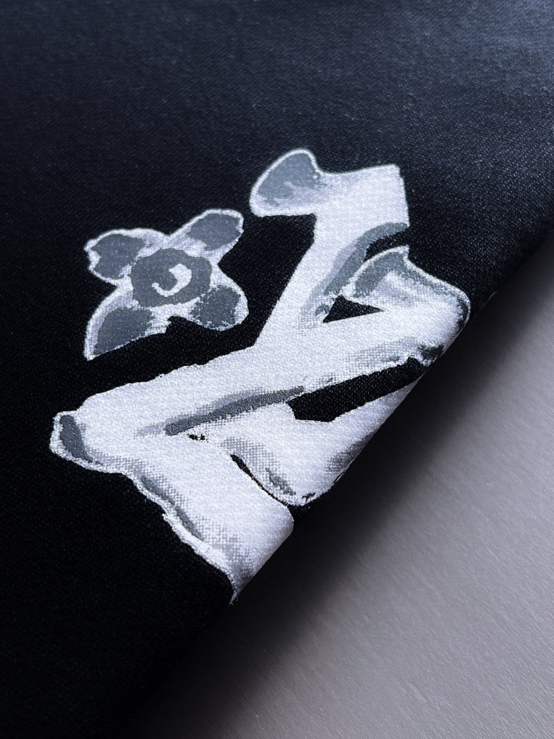 Louis Vuitton Sweatshirt