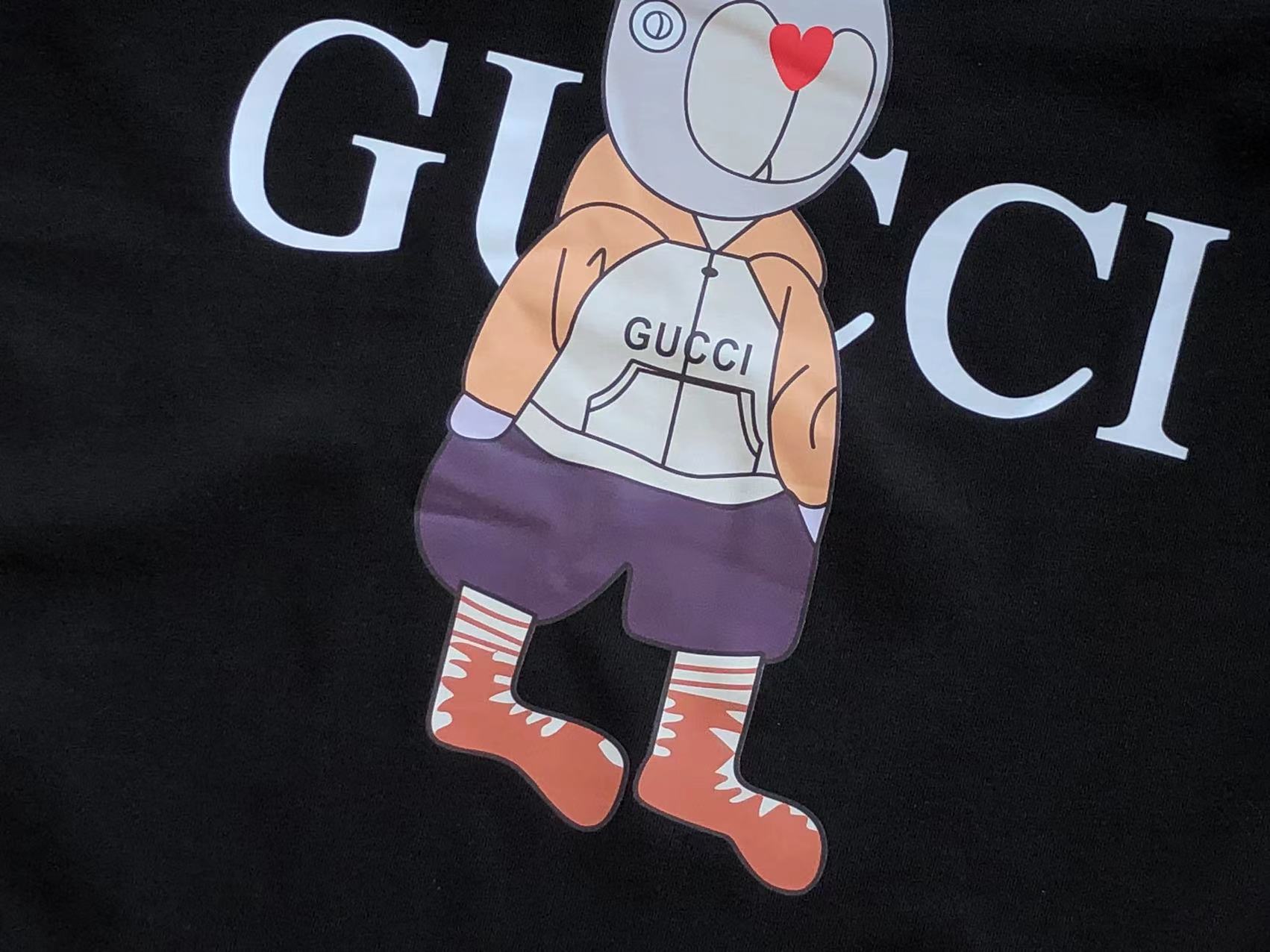 Gucci T-shirt