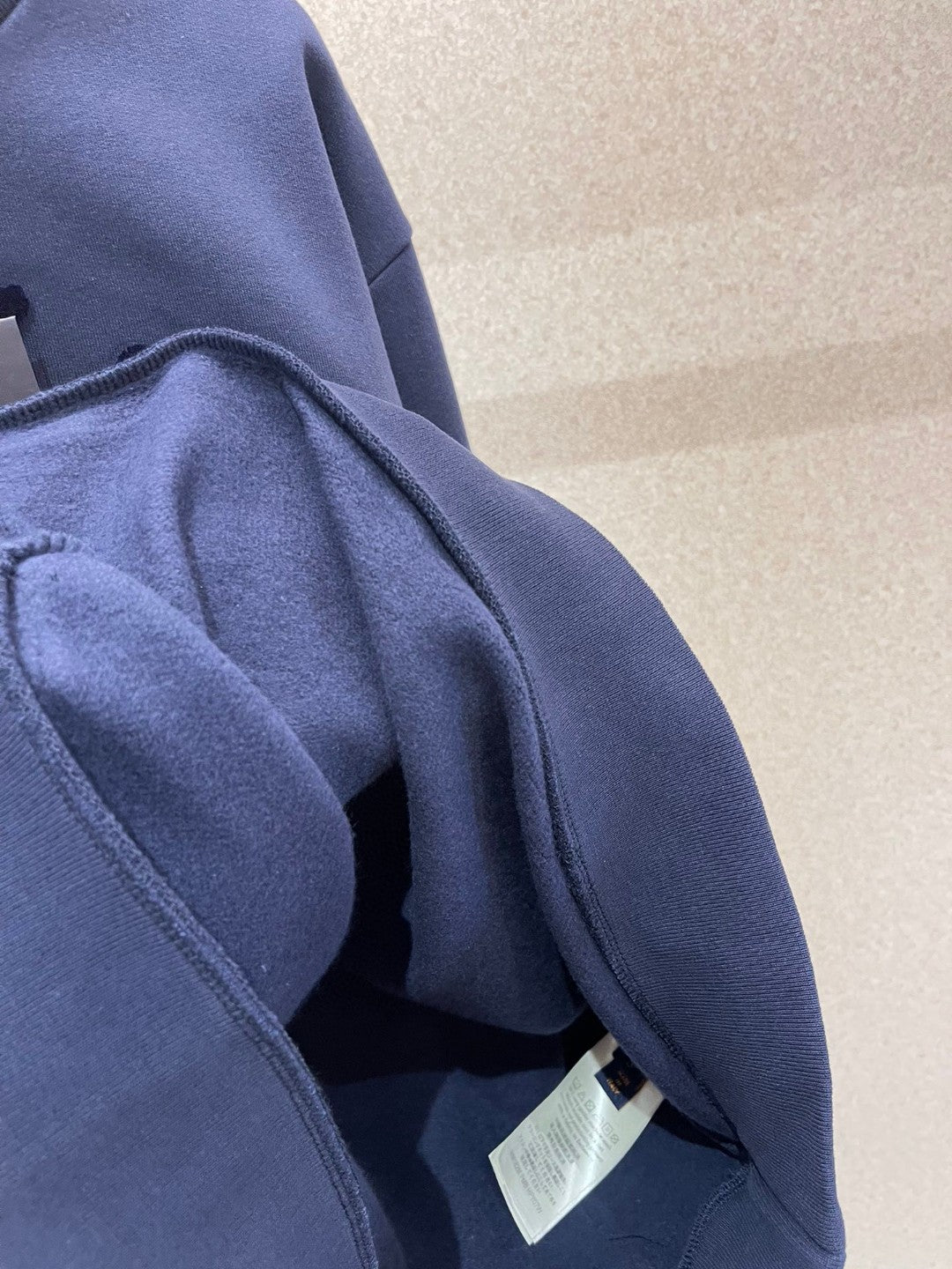 Louis Vuitton Sweatshirt