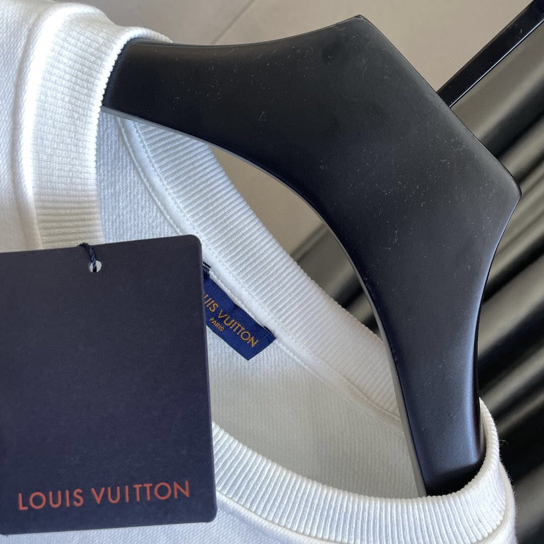 Louis Vuitton Sweatshirt