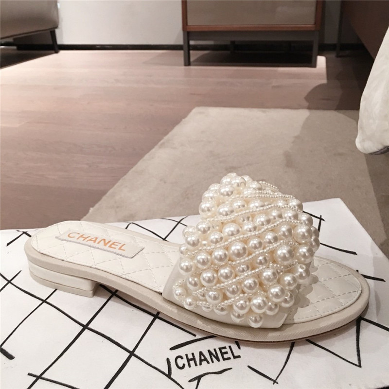 Chanel Dupe Shoes sandals with pearls white