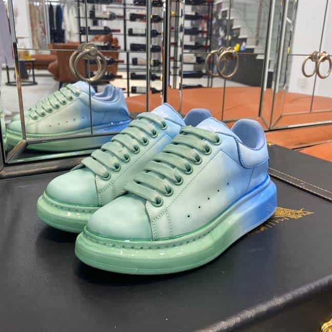 ALEXANDER MCQUEEN SNEAKER   AM19