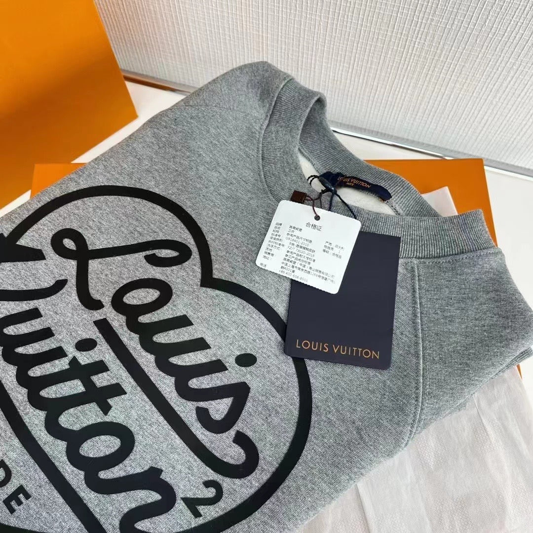 Louis Vuitton Sweatshirt