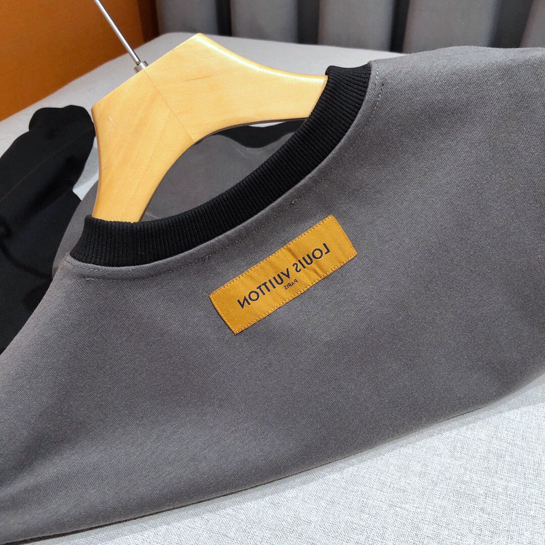 Louis Vuitton Sweatshirt