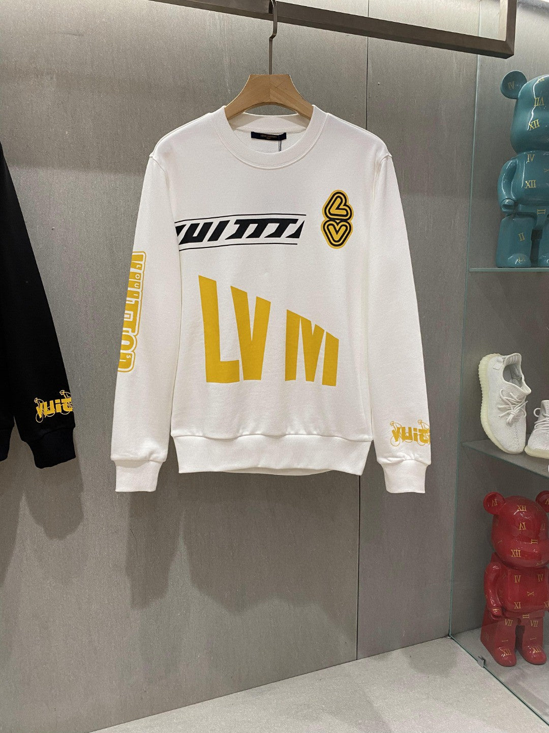 Louis Vuitton Sweatshirt