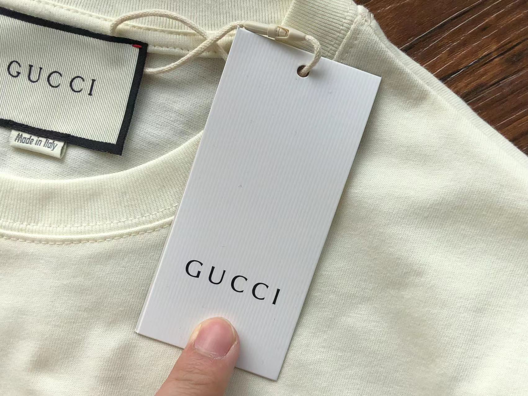Gucci T-shirt