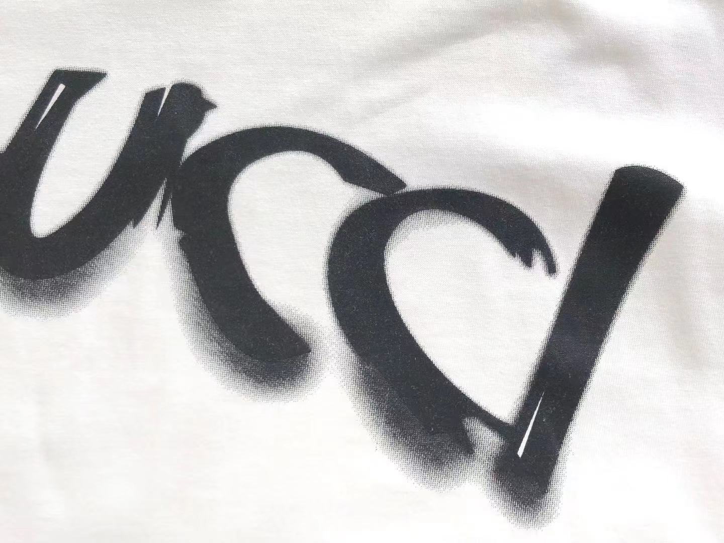 Gucci T-shirt