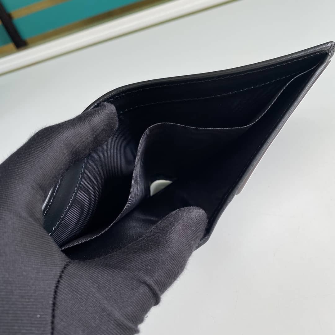 Gucci Short Fold Wallet Replica 138042