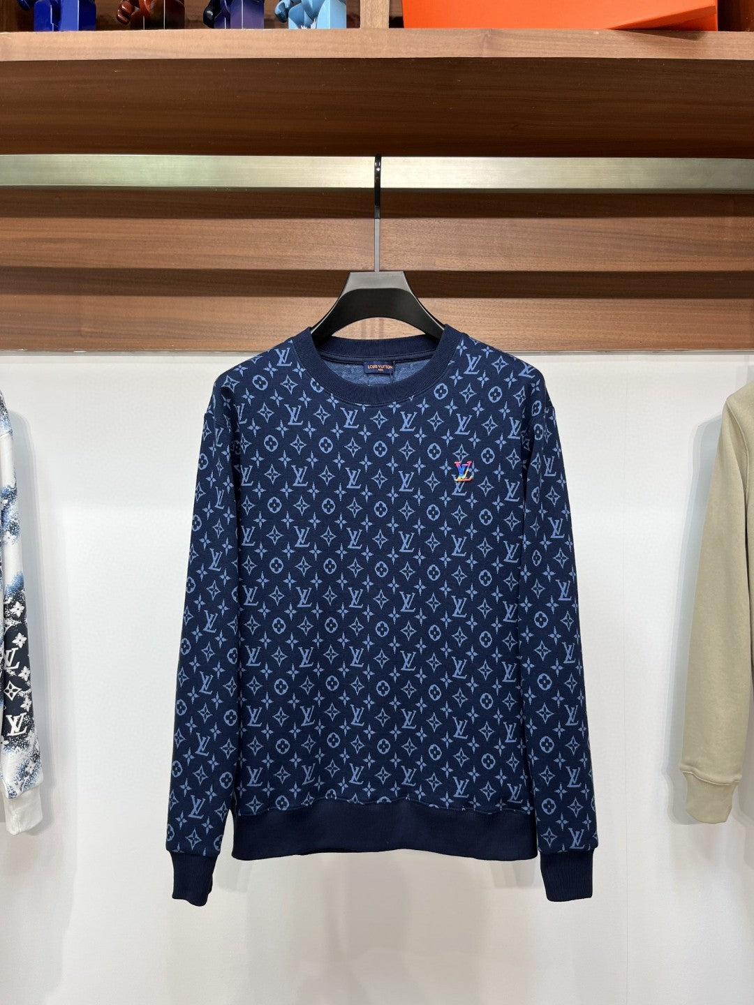 Louis Vuitton Sweatshirt