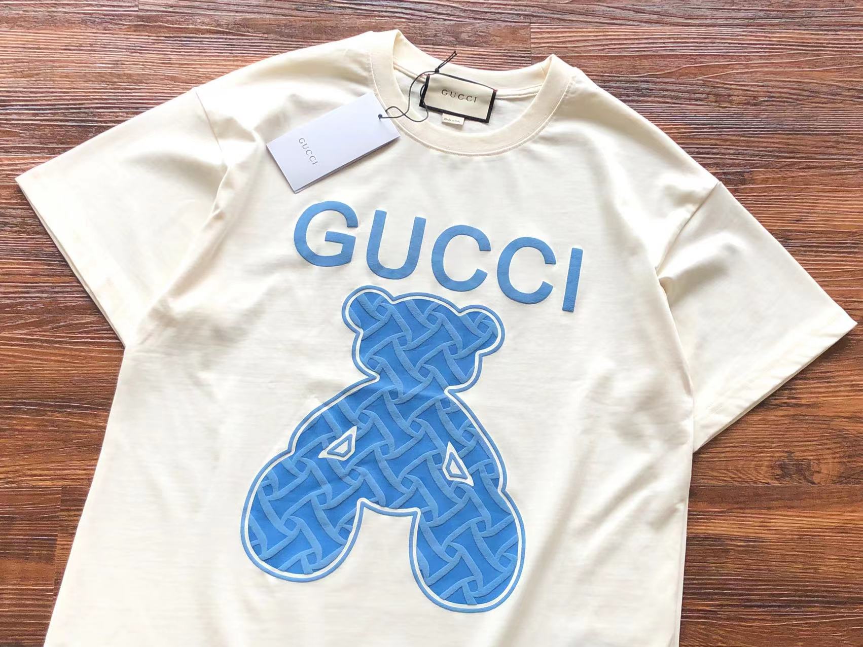 Gucci T-shirt