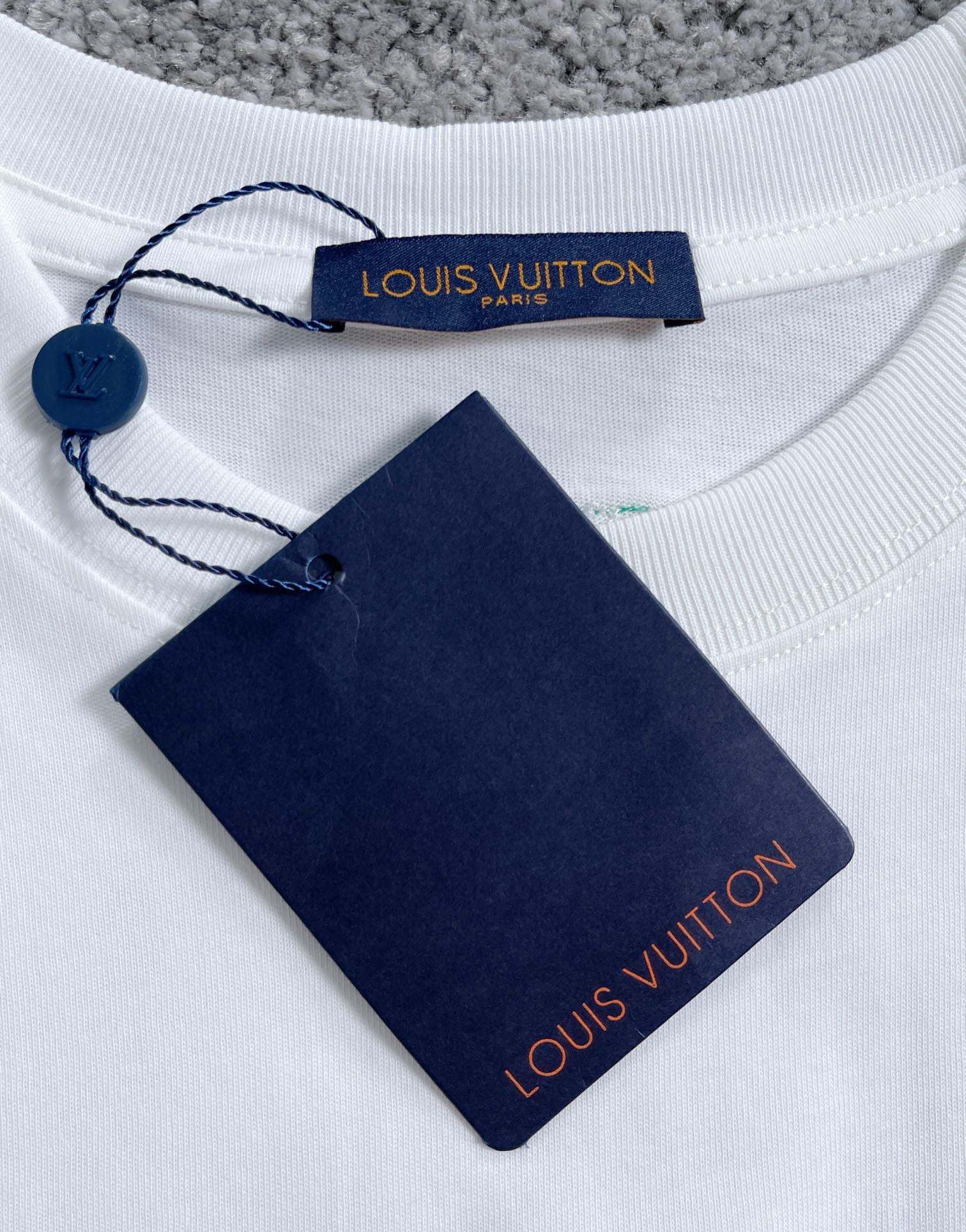 Louis Vuitton T-shirt
