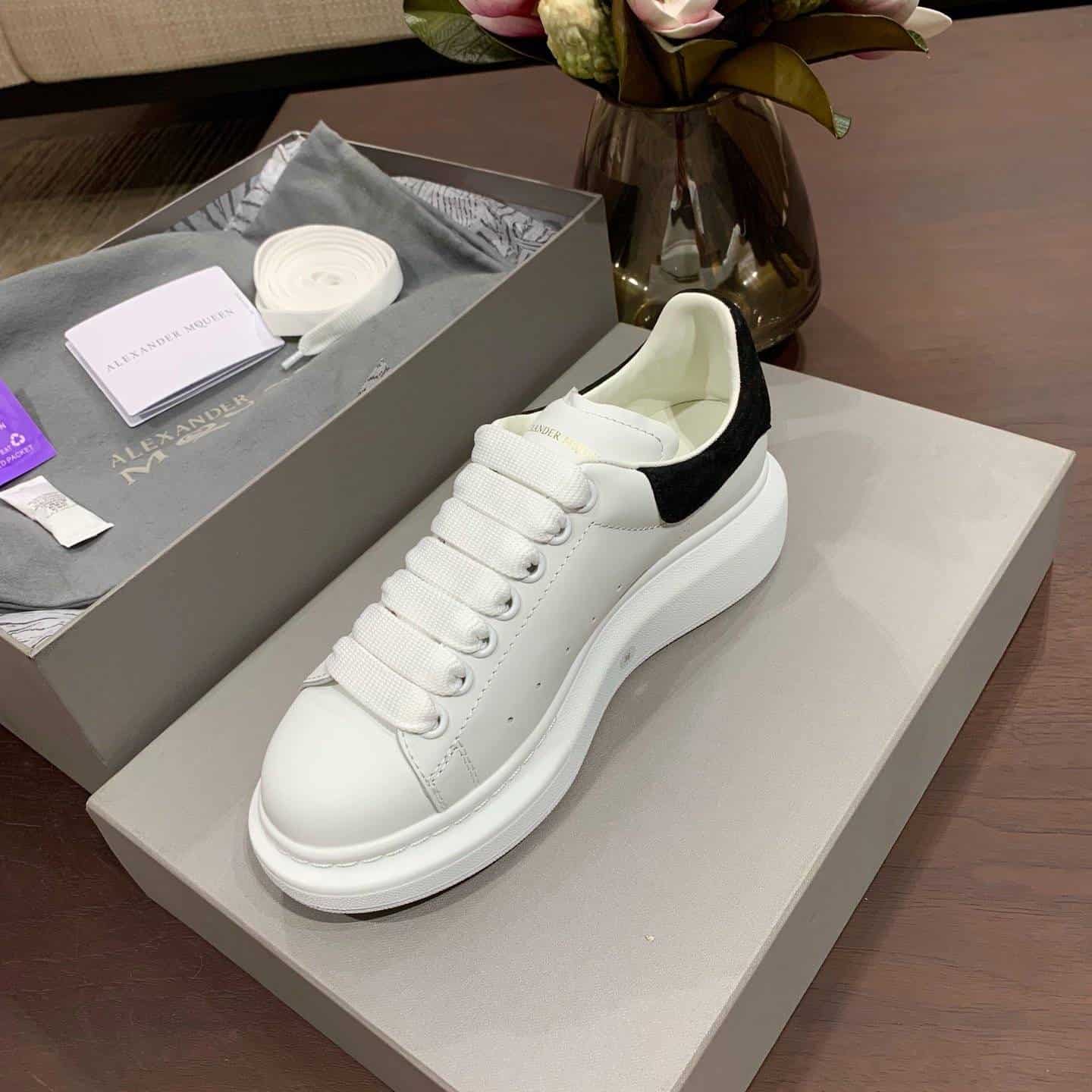 Alexander Mcqueen Sneaker Dupe - AM7