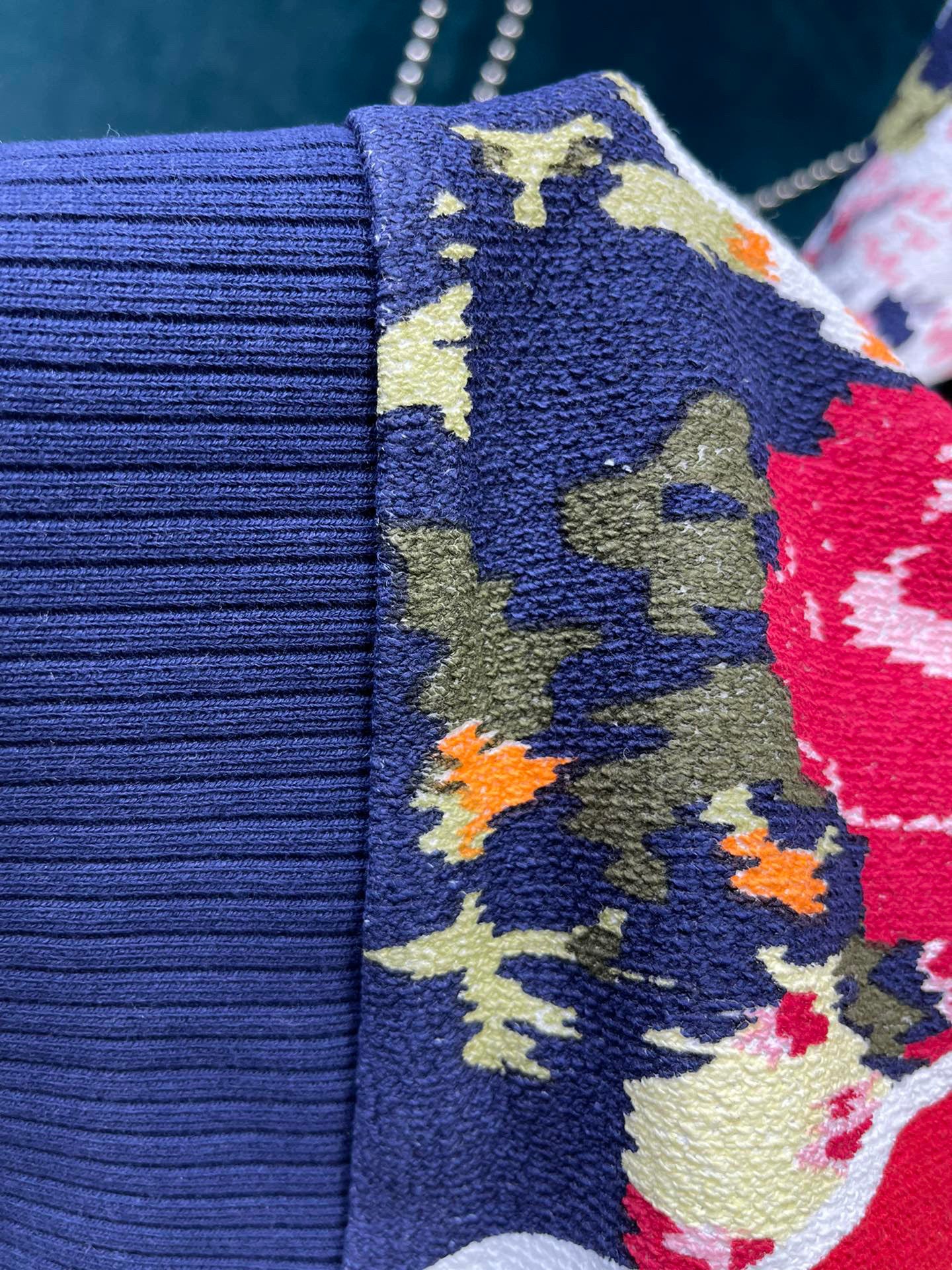 Louis Vuitton Sweatshirt