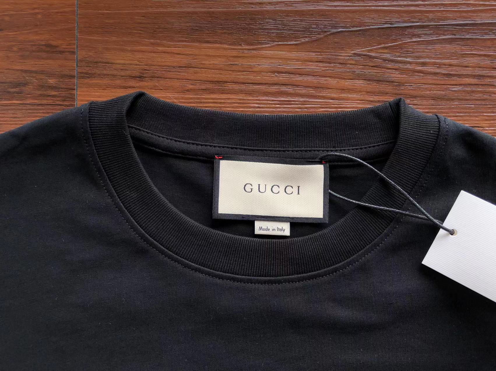 Gucci T-shirt