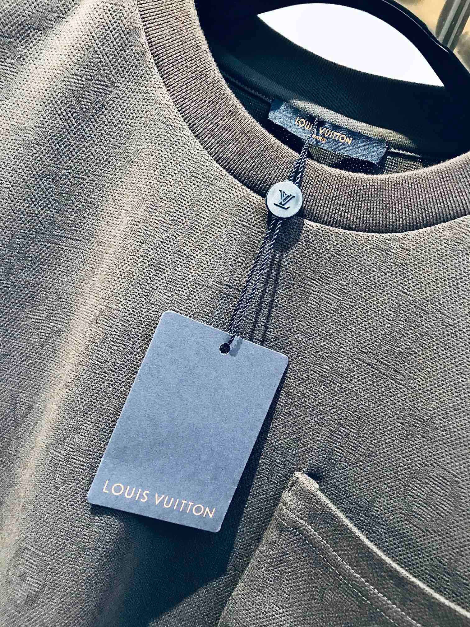 Louis Vuitton T-shirt