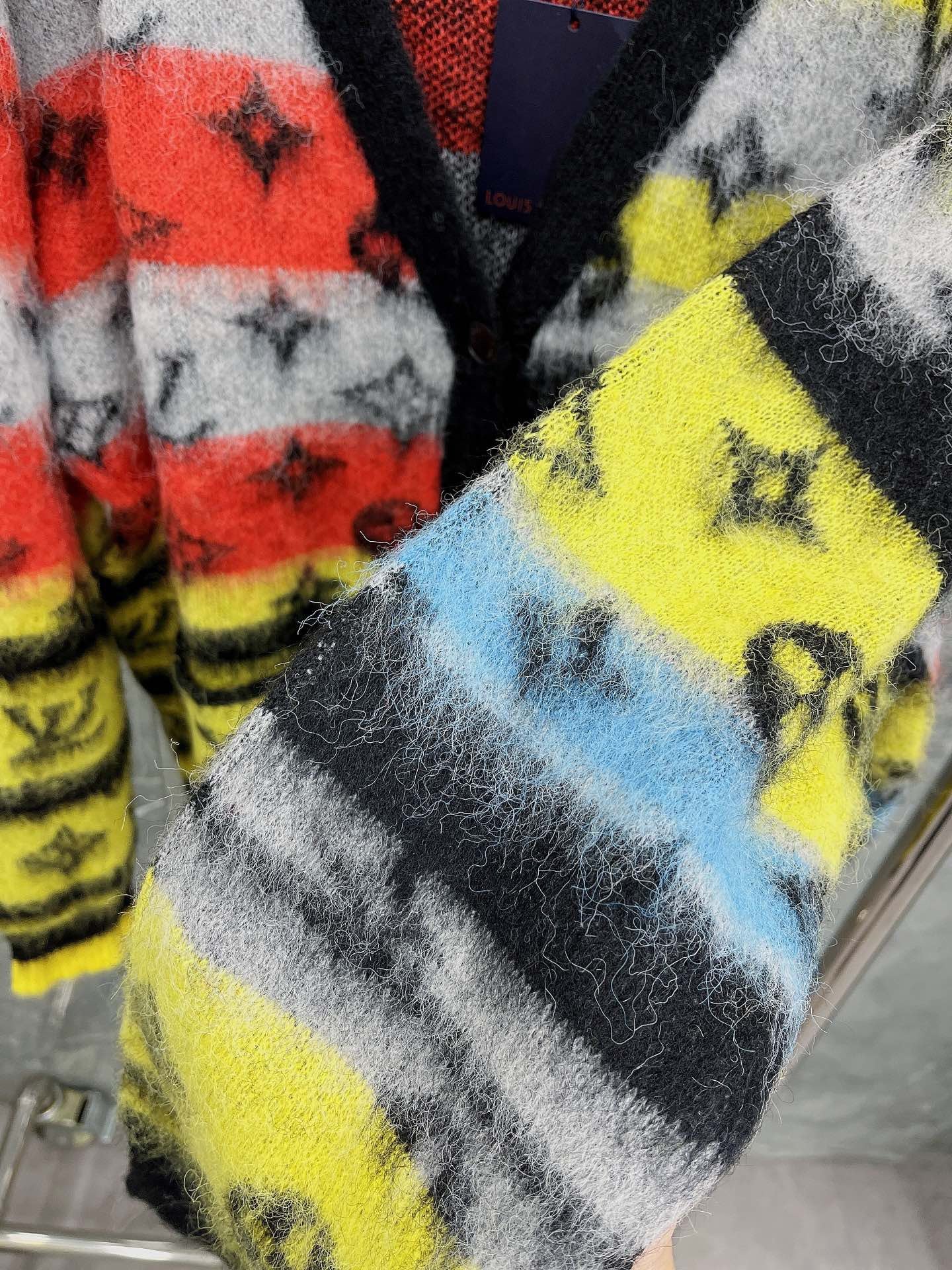 Louis Vuitton Cardigan