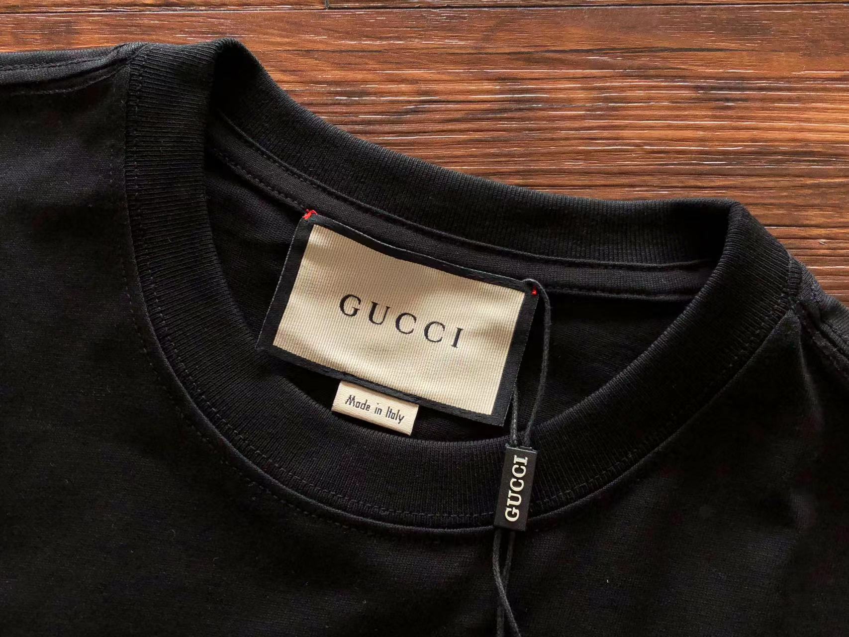 Gucci T-shirt