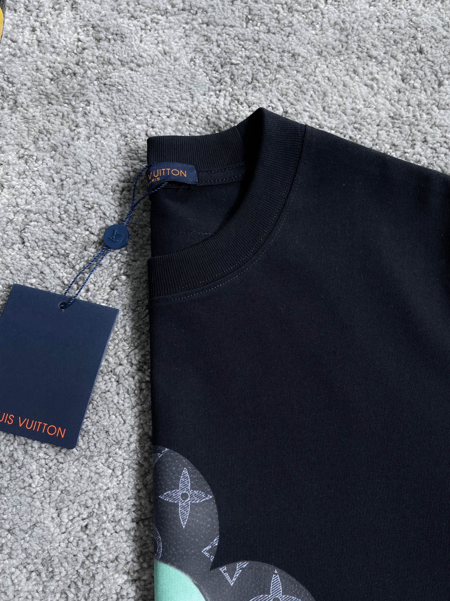 Louis Vuitton T-shirt
