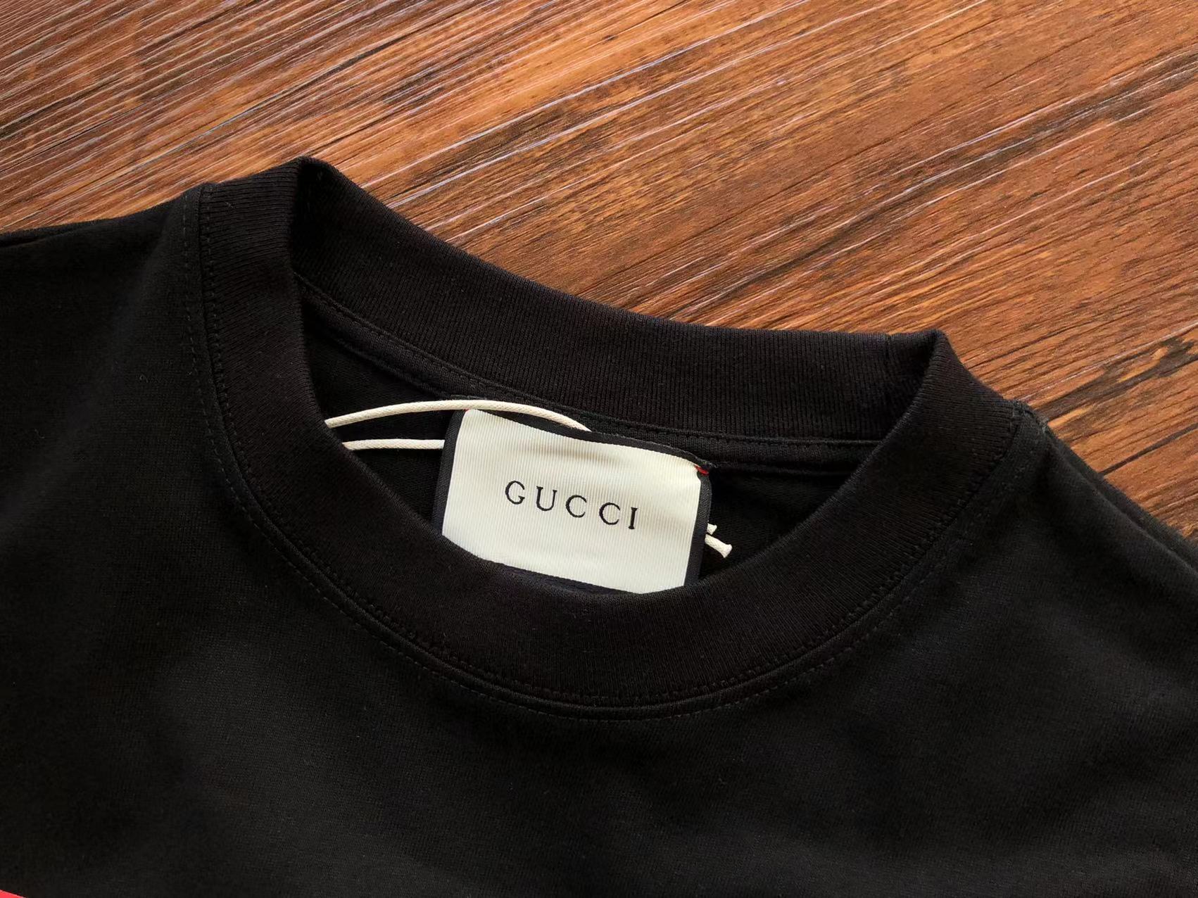 Gucci T-shirt