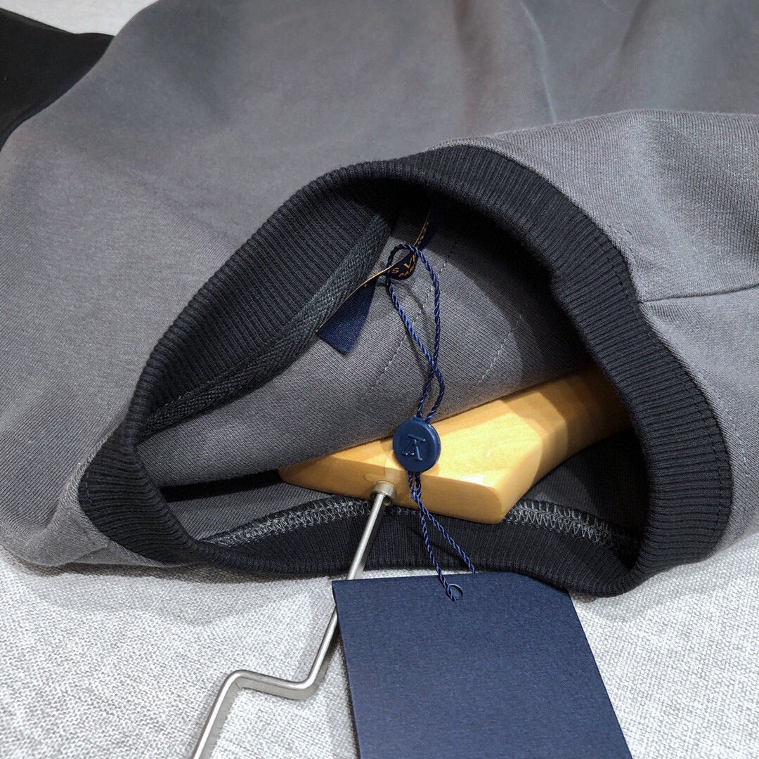 Louis Vuitton Sweatshirt