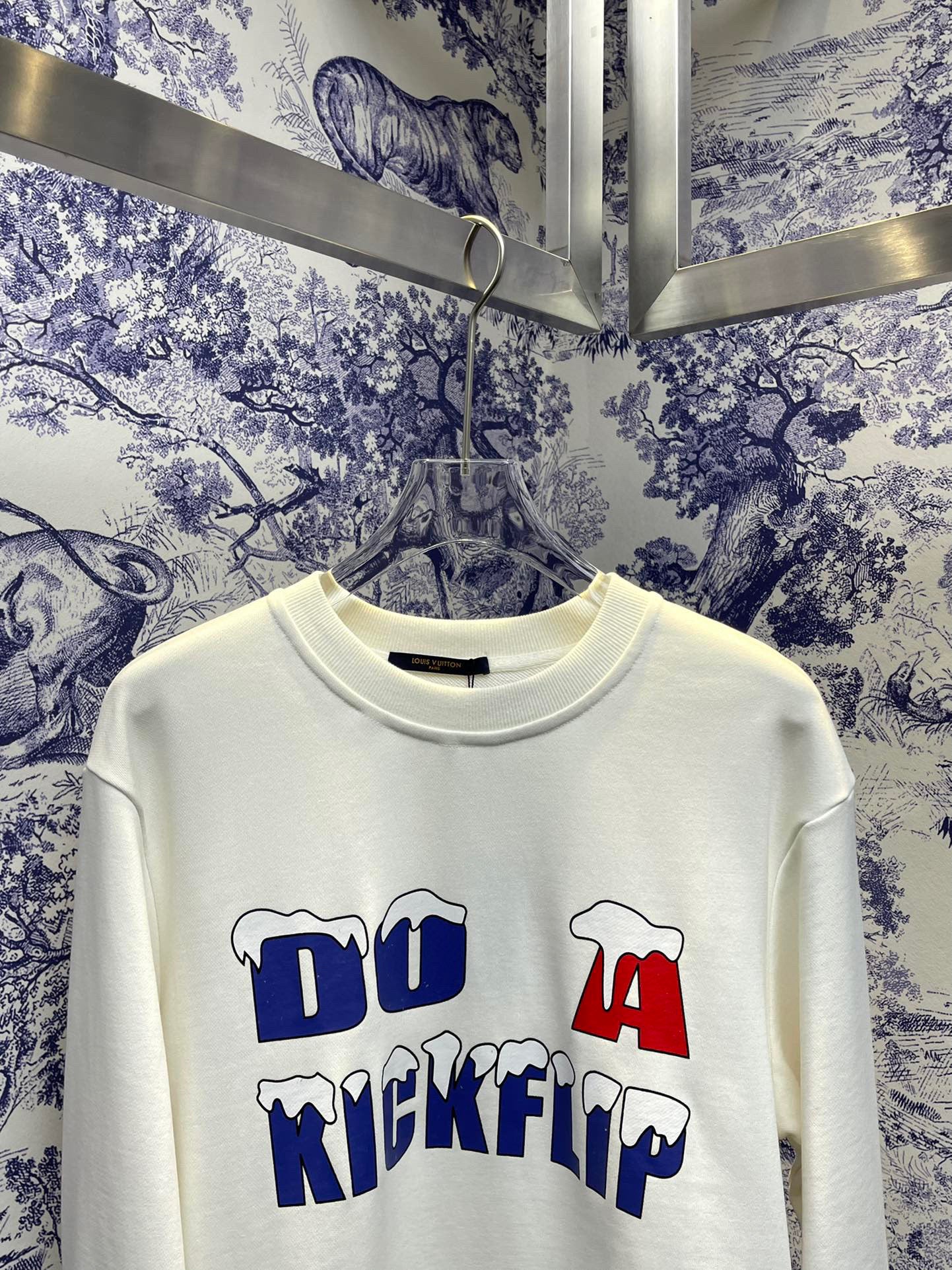 Louis Vuitton Sweatshirt