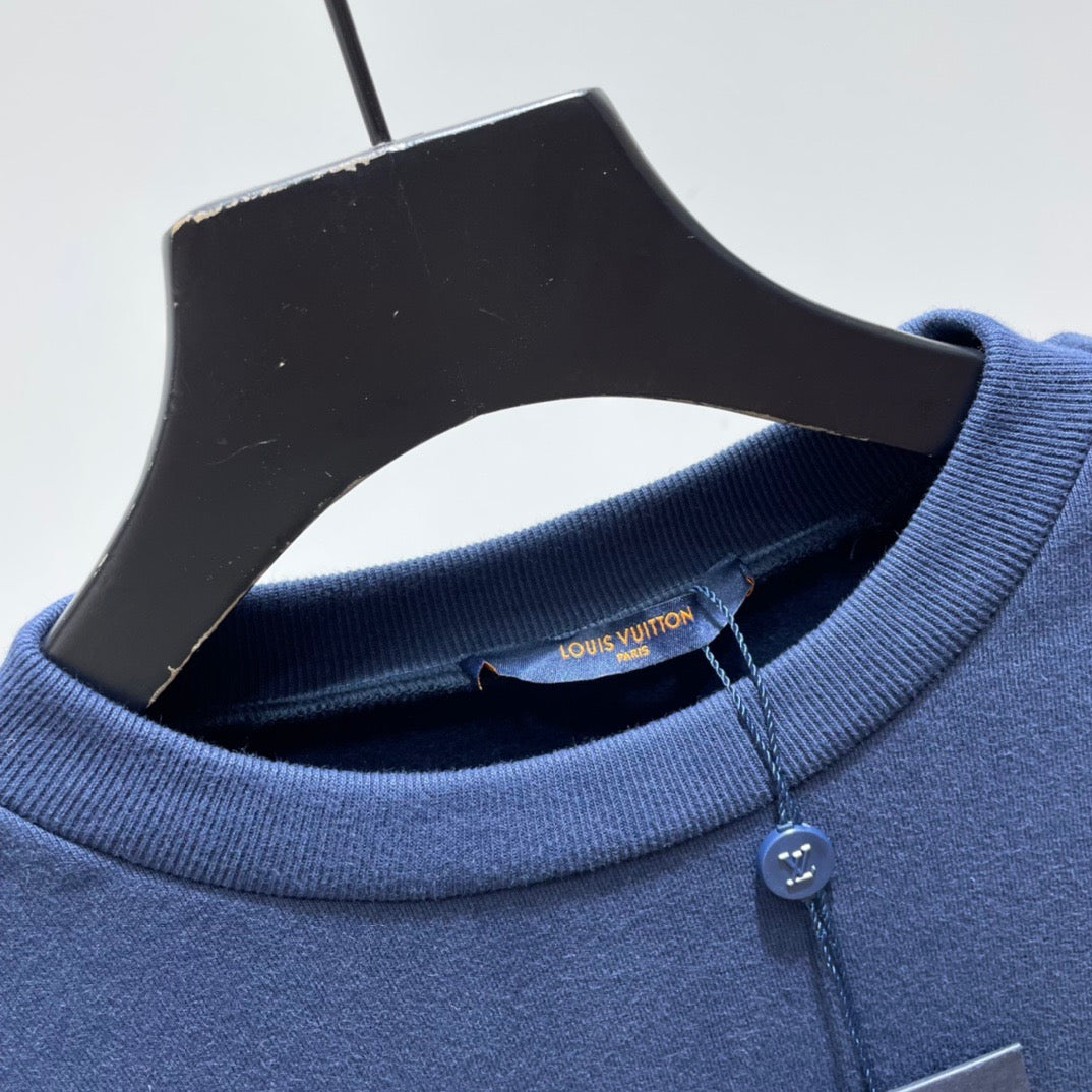 Louis Vuitton Sweatshirt