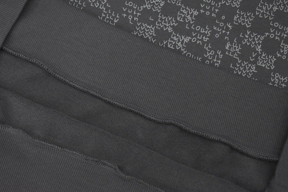 Louis Vuitton Sweatshirt