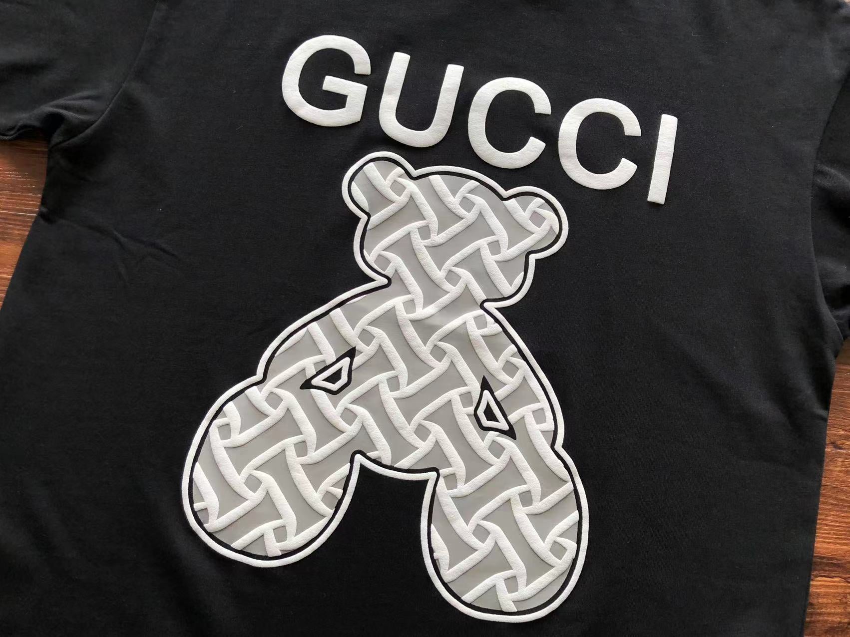 Gucci T-shirt