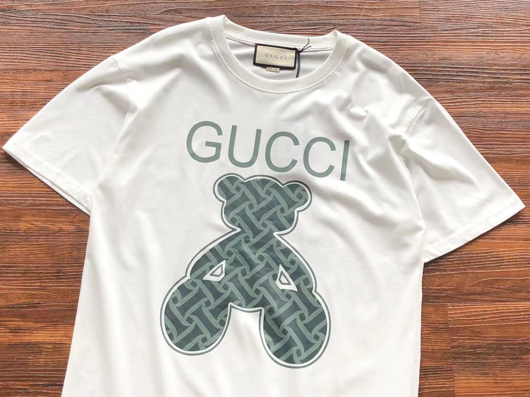 Gucci T-shirt