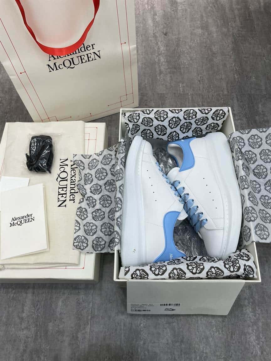 ALEXANDER MCQUEEN SNEAKER   AM21