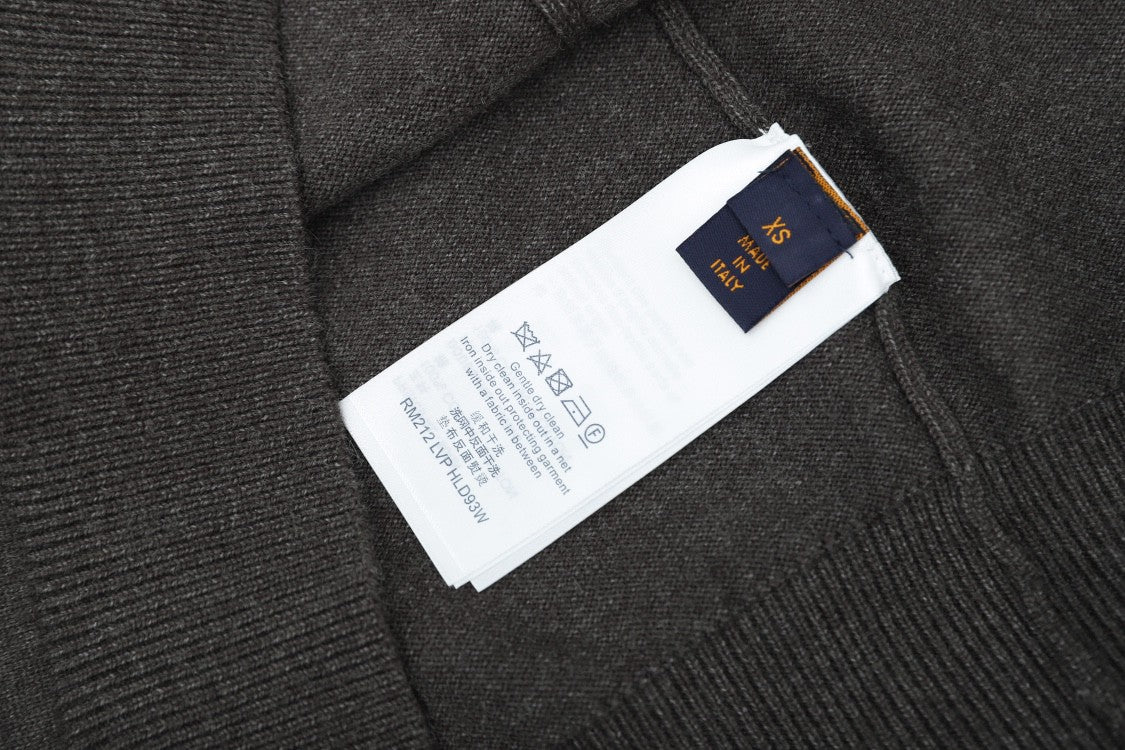 Louis Vuitton Cardigan