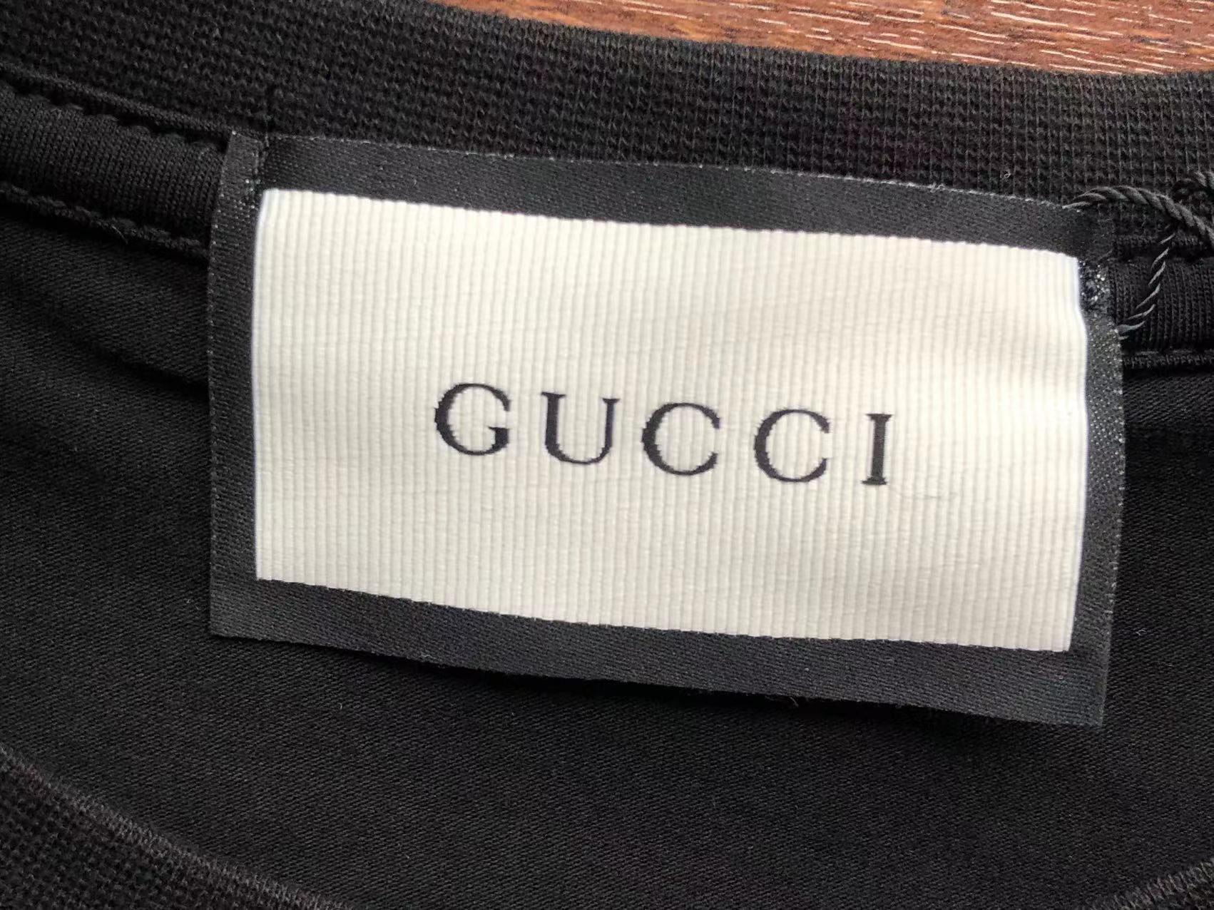 Gucci T-shirt