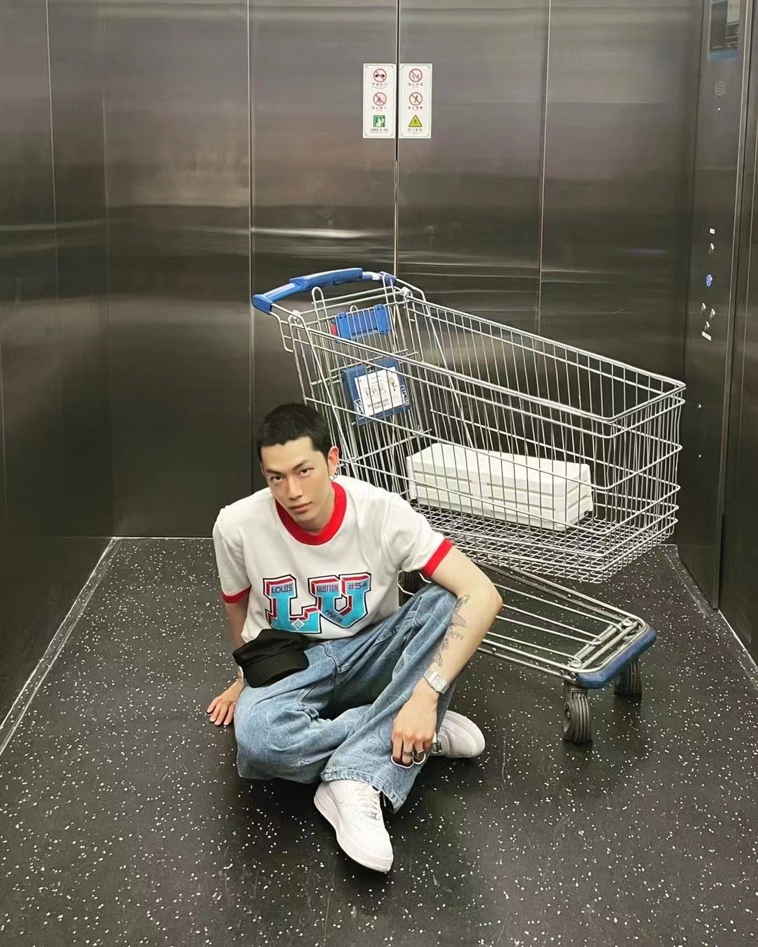 Louis Vuitton T-shirt