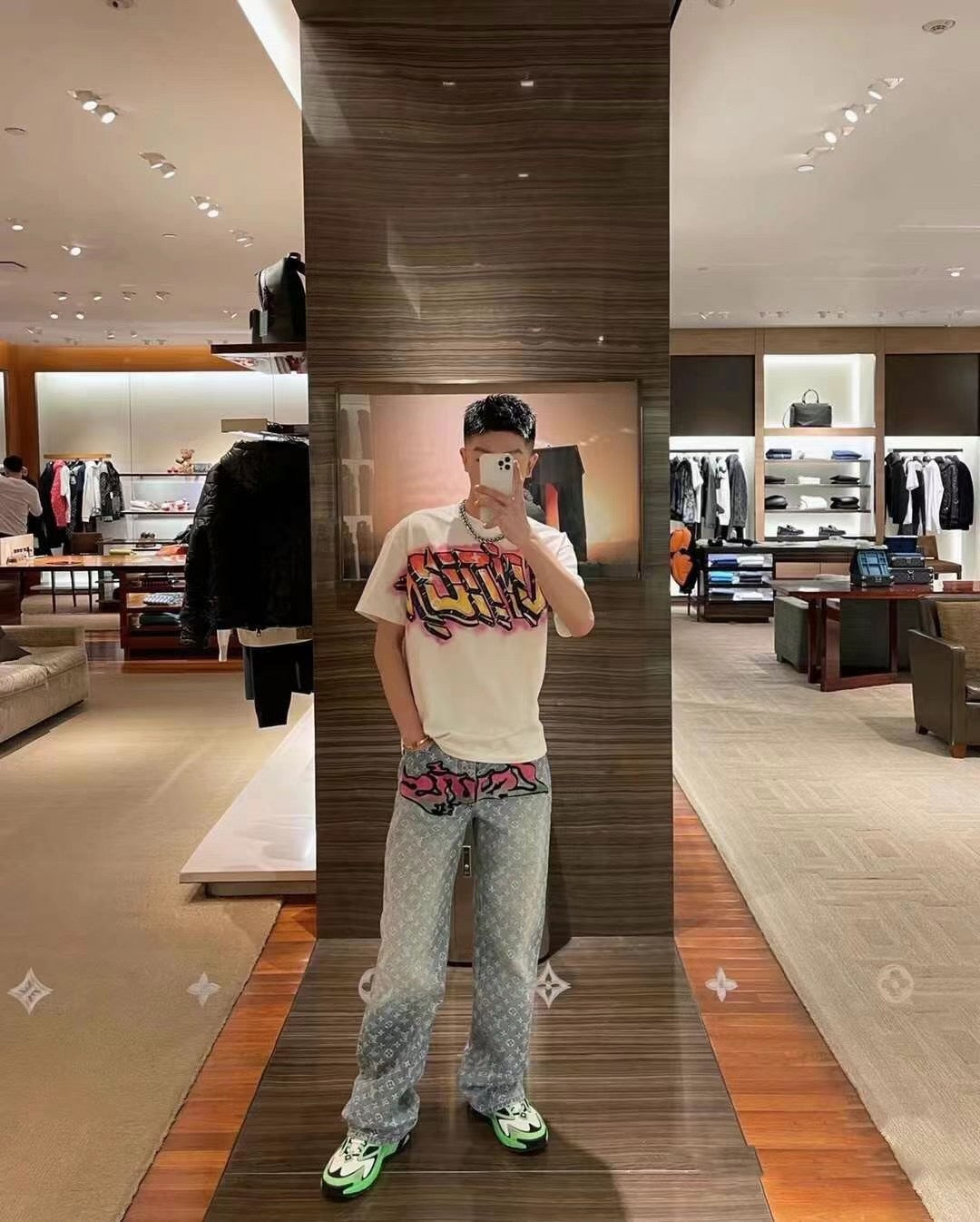 Louis Vuitton T-shirt