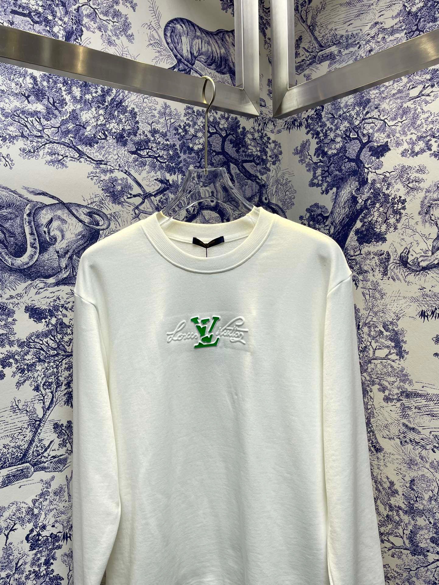Louis Vuitton Sweatshirt