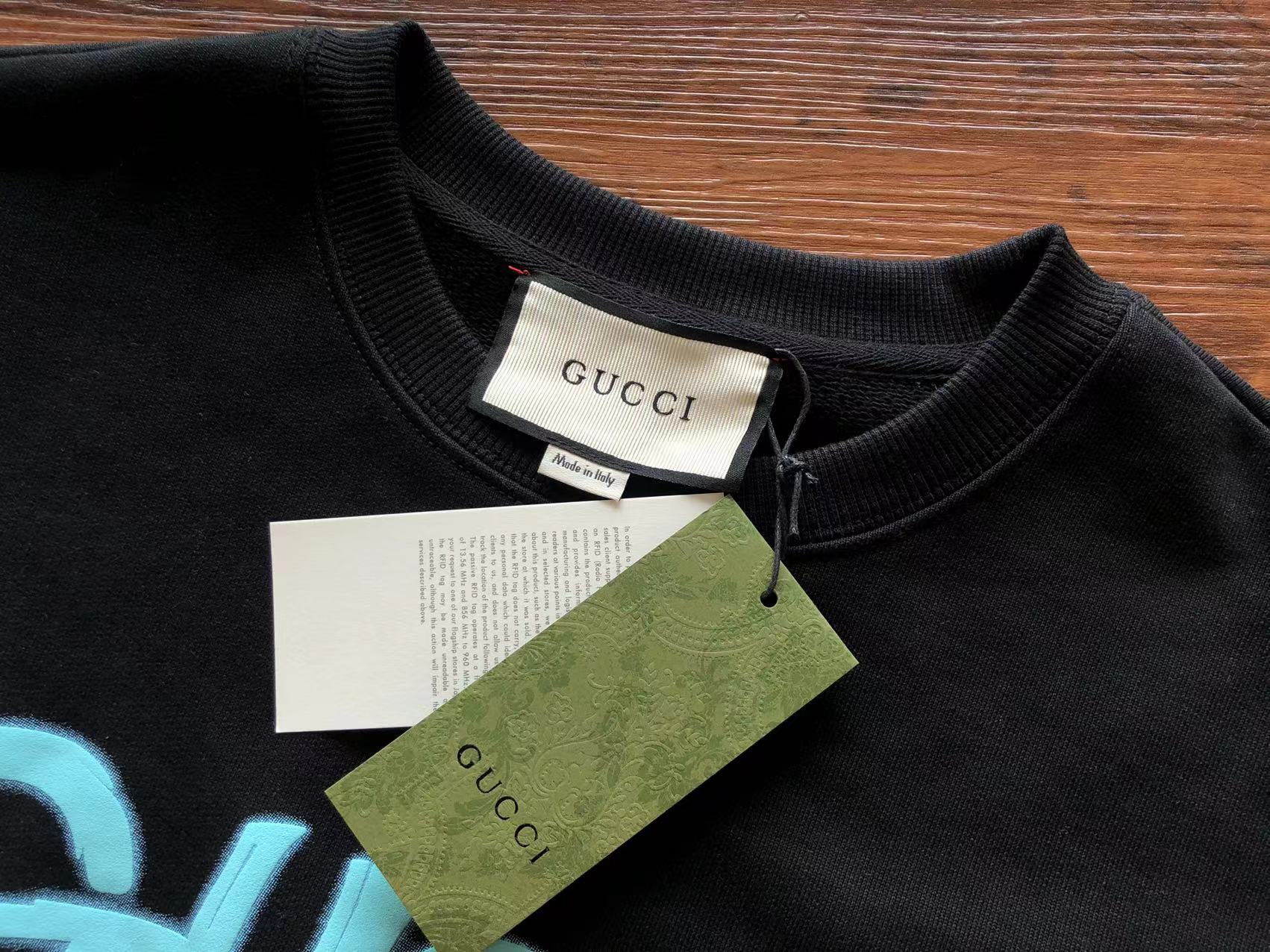 Gucci Sweatshirt