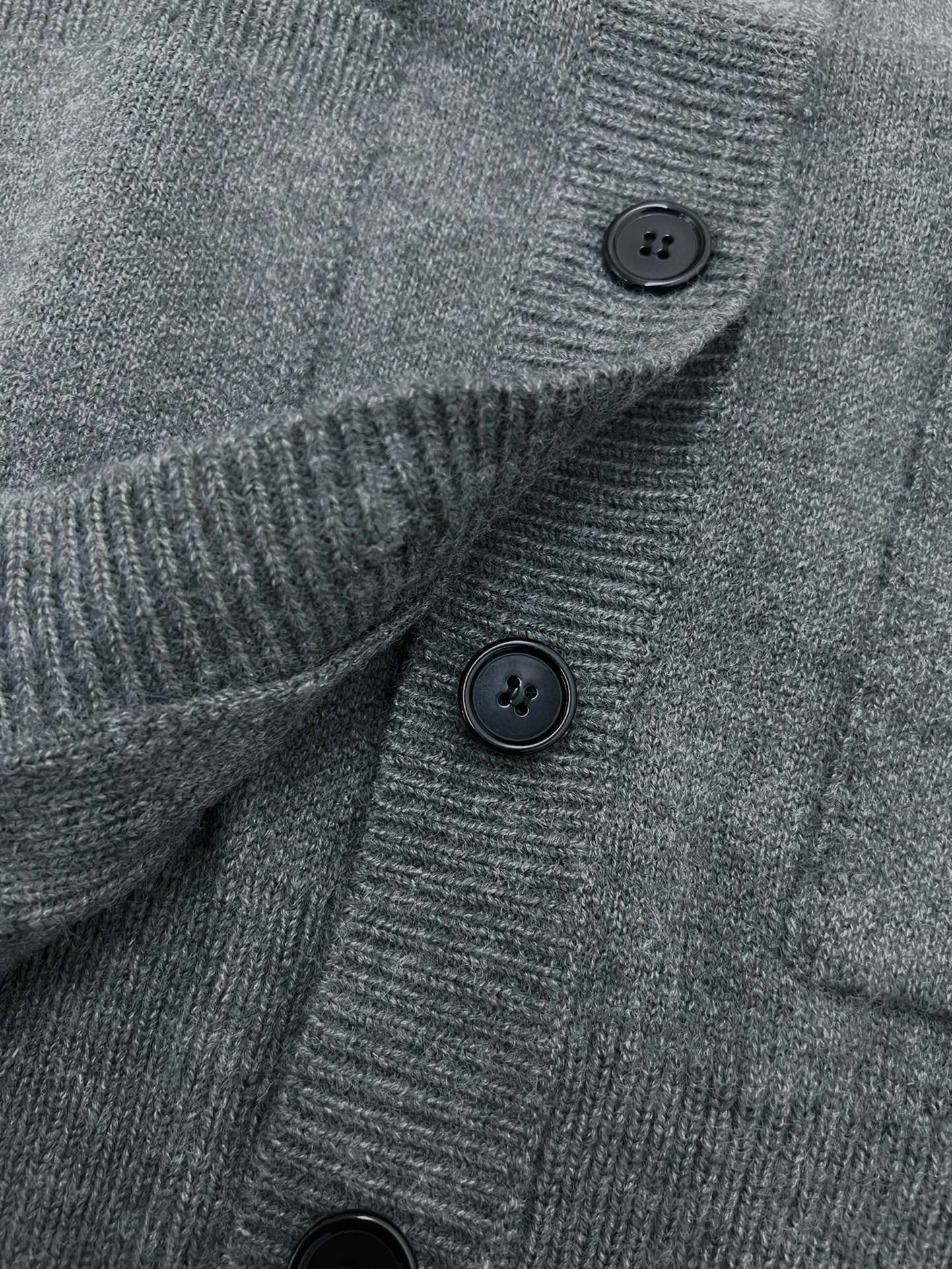 Louis Vuitton Cardigan