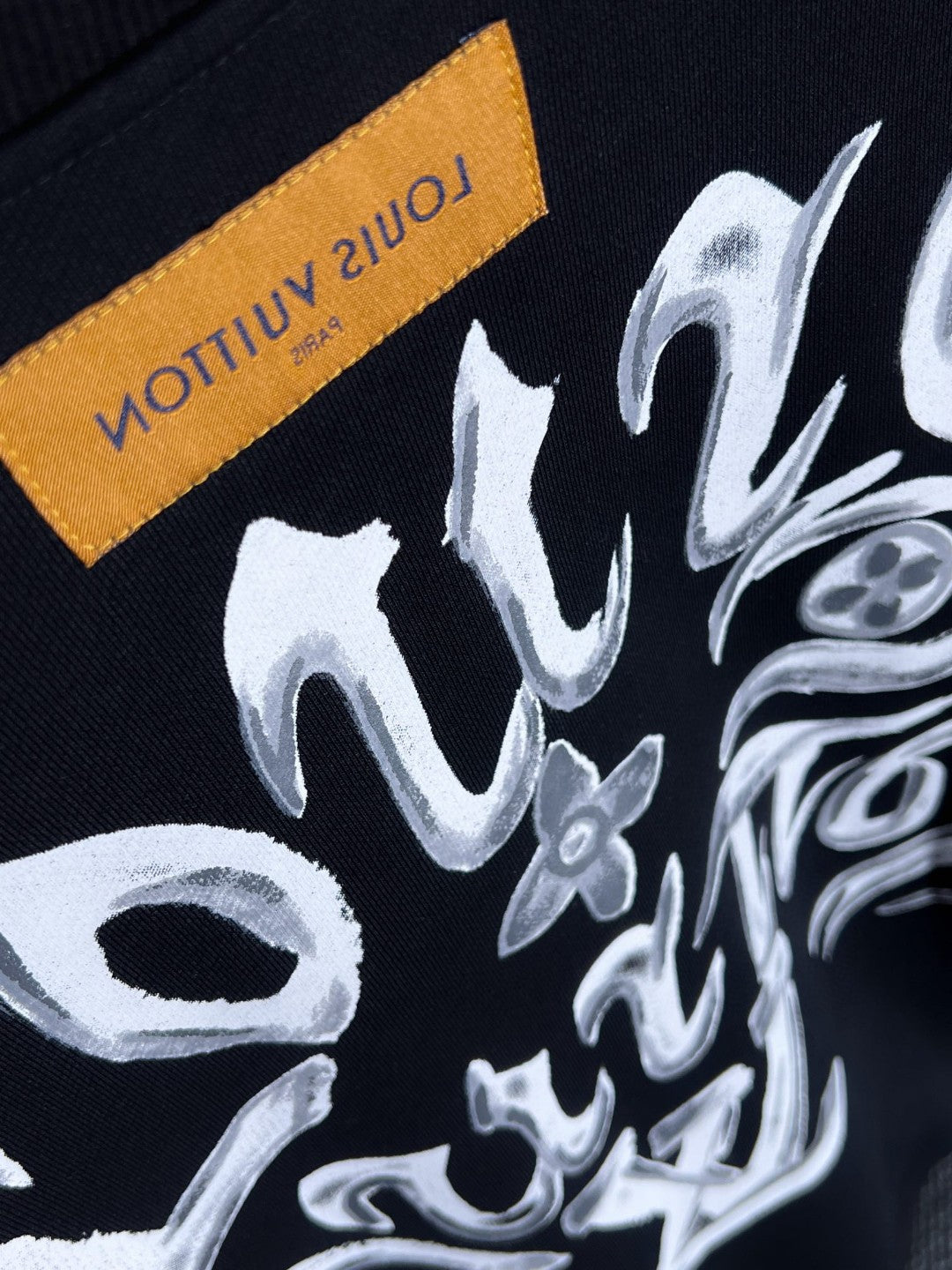 Louis Vuitton Sweatshirt