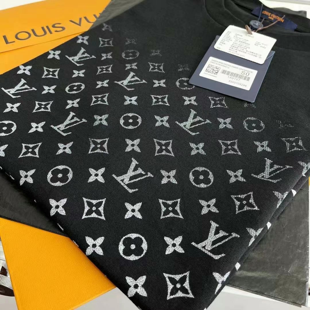Louis Vuitton T-shirt