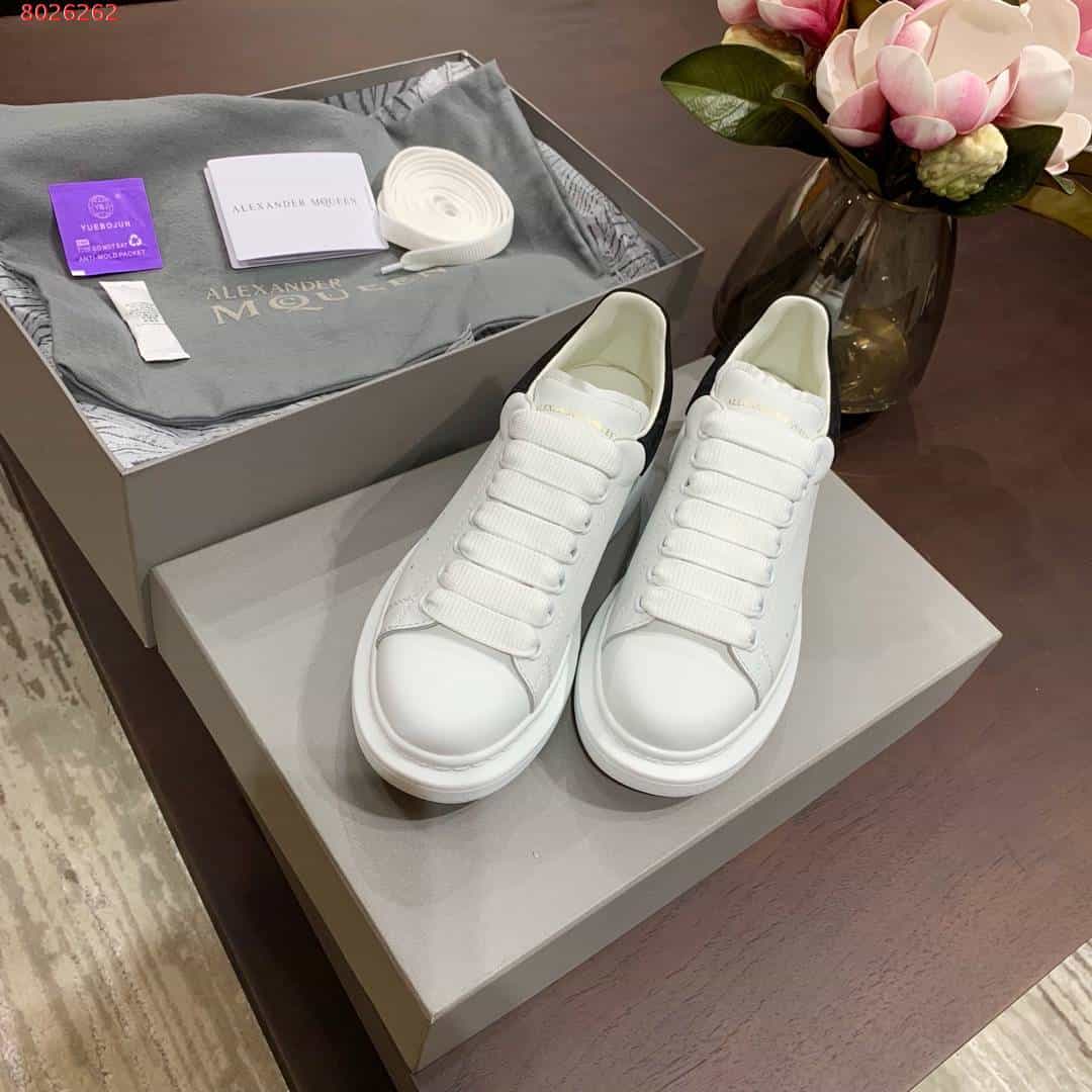 Alexander Mcqueen Sneaker Dupe - AM7