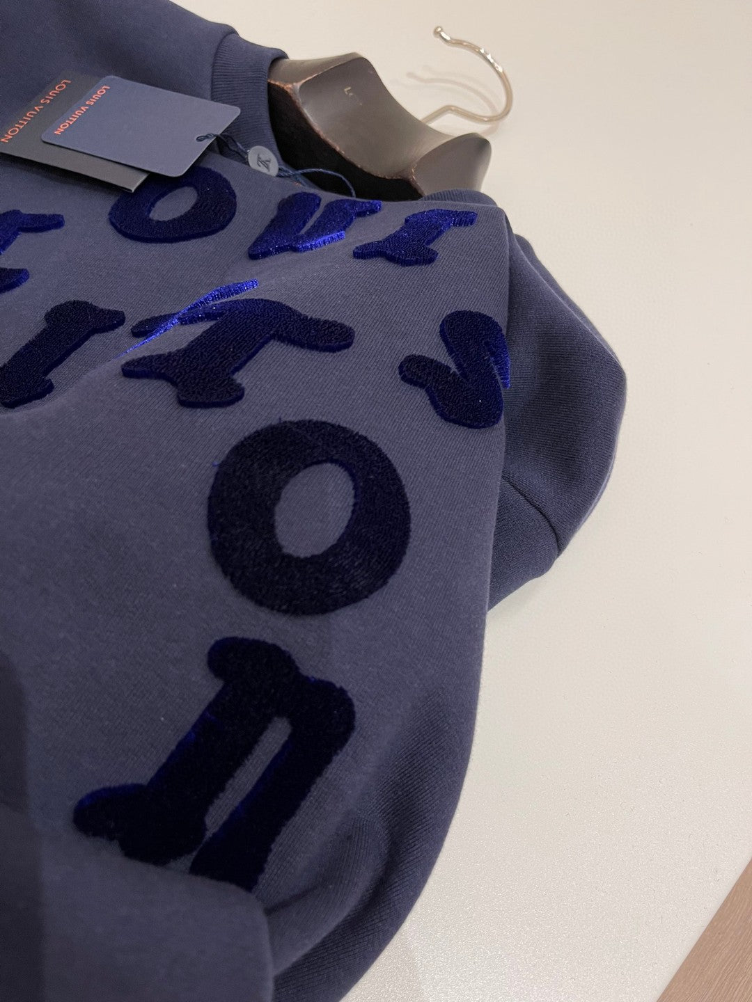 Louis Vuitton Sweatshirt