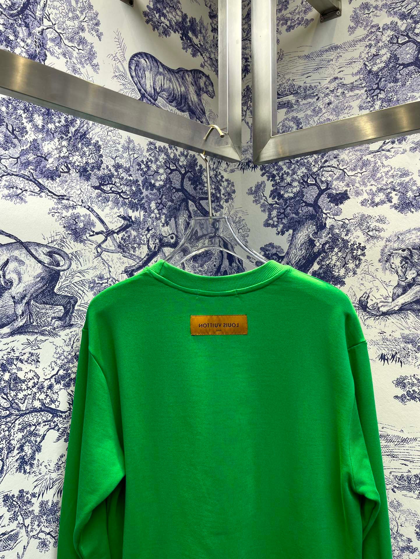 Louis Vuitton Sweatshirt