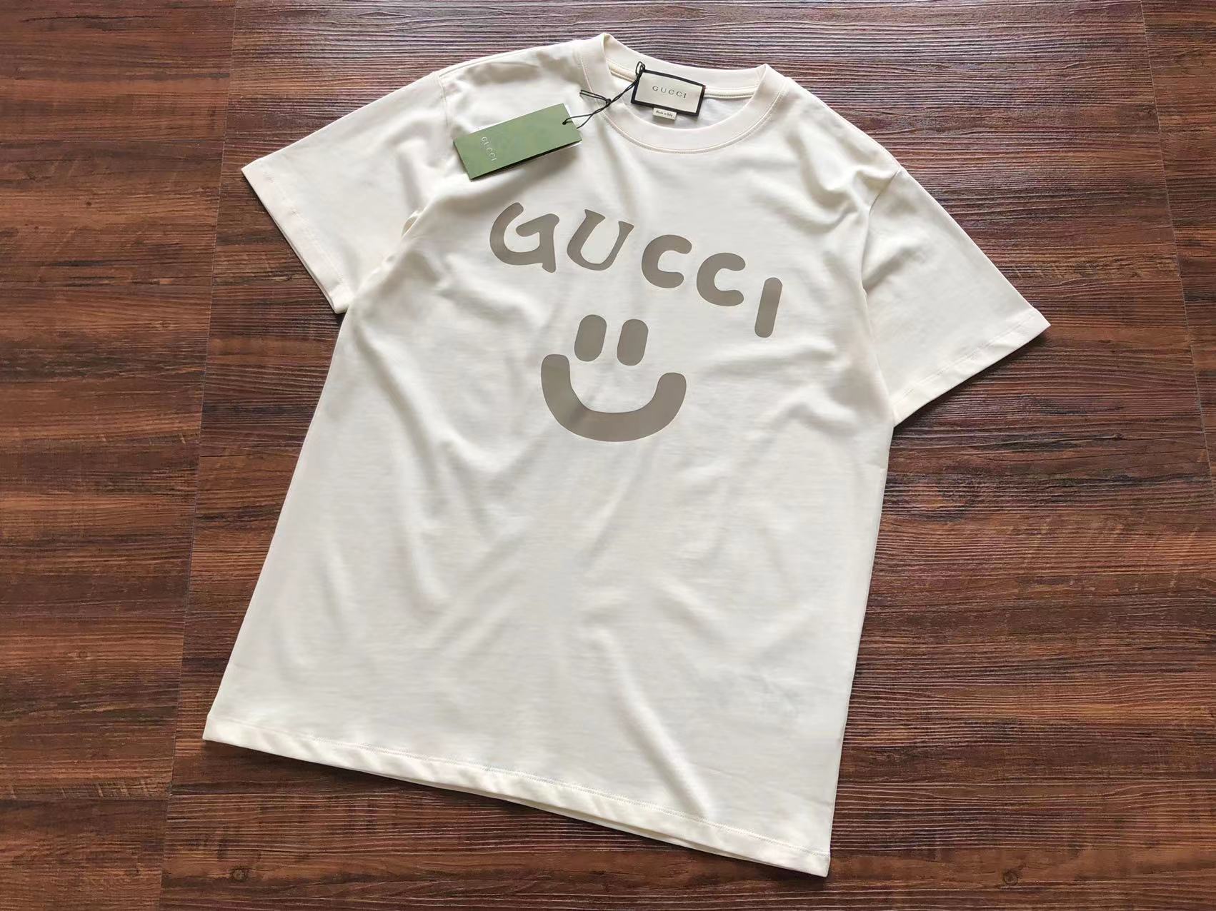 Gucci T-shirt
