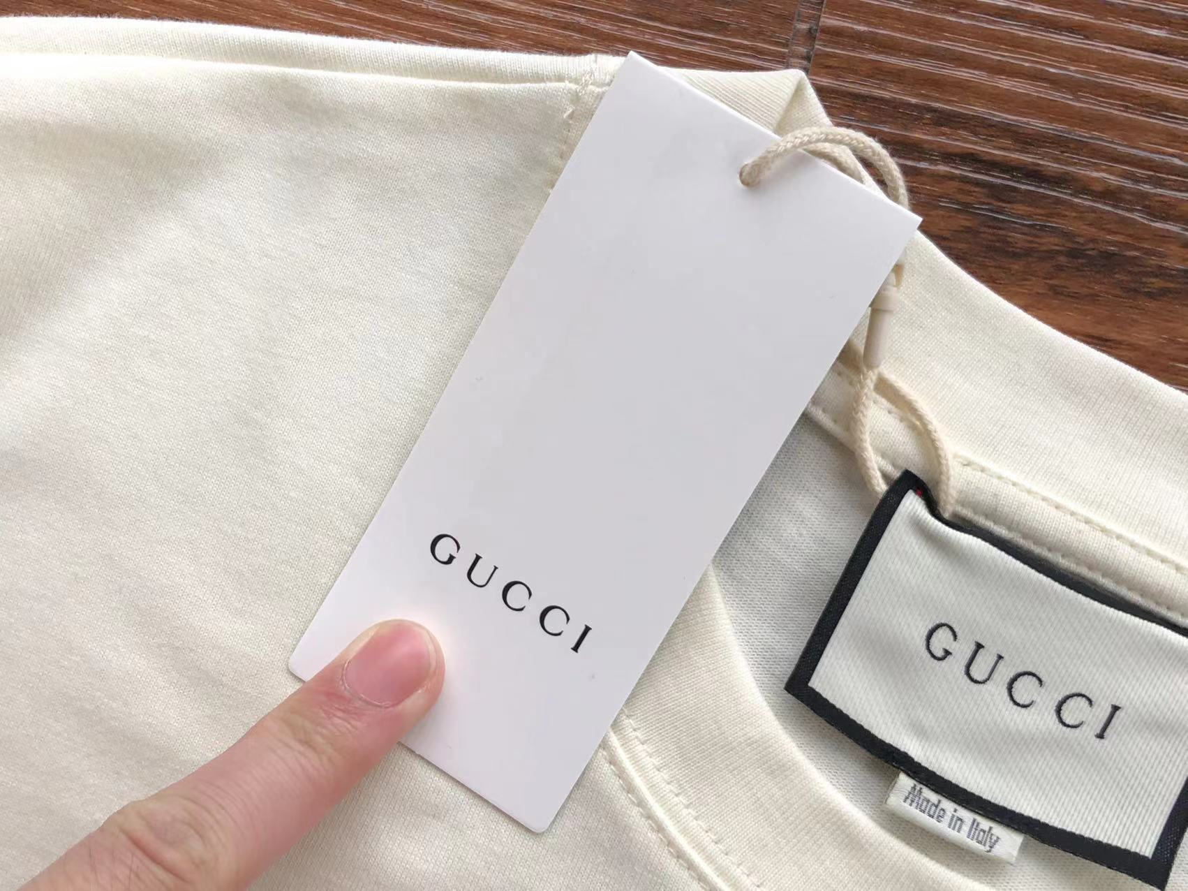 Gucci T-shirt