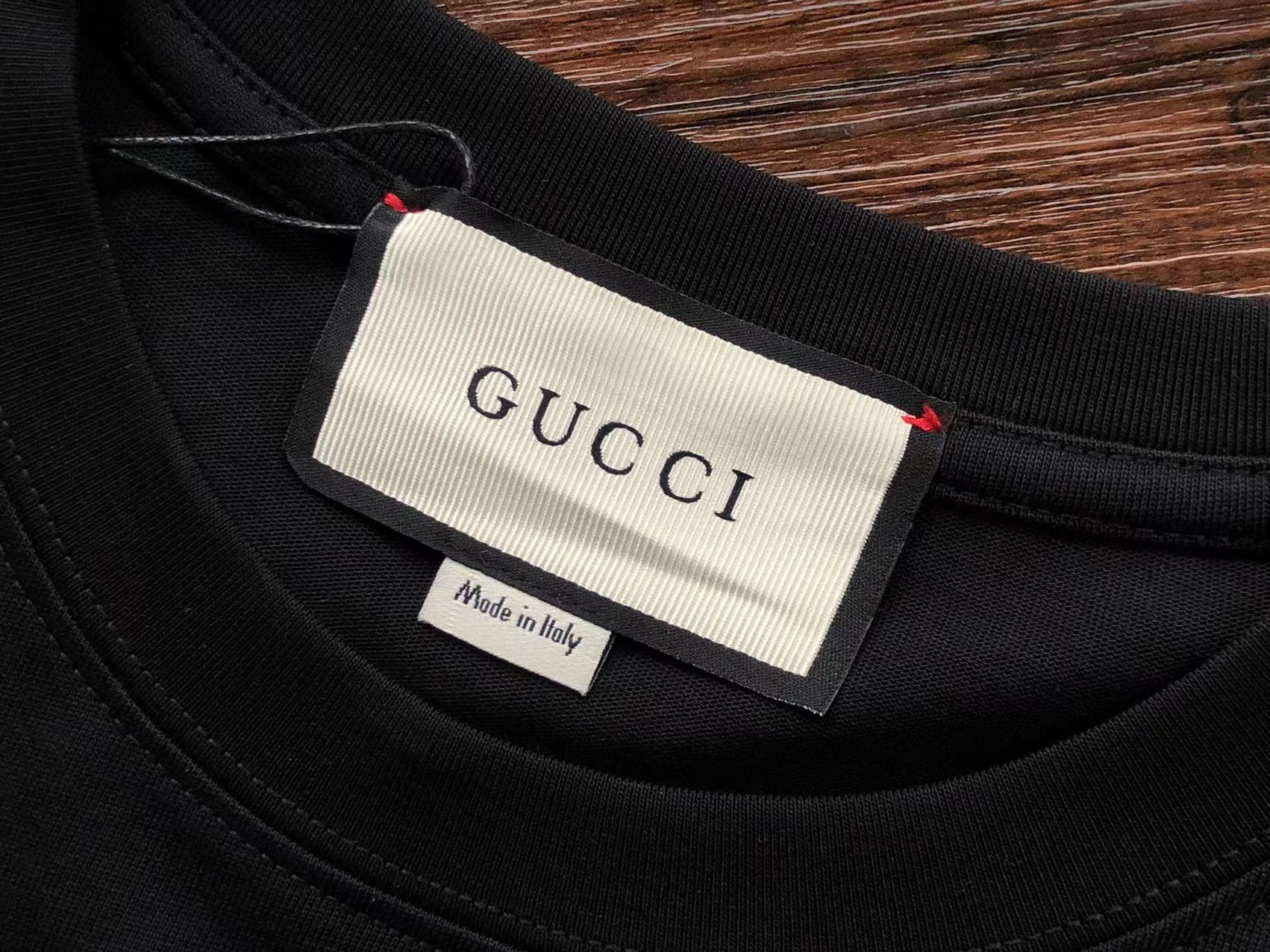 Gucci T-shirt