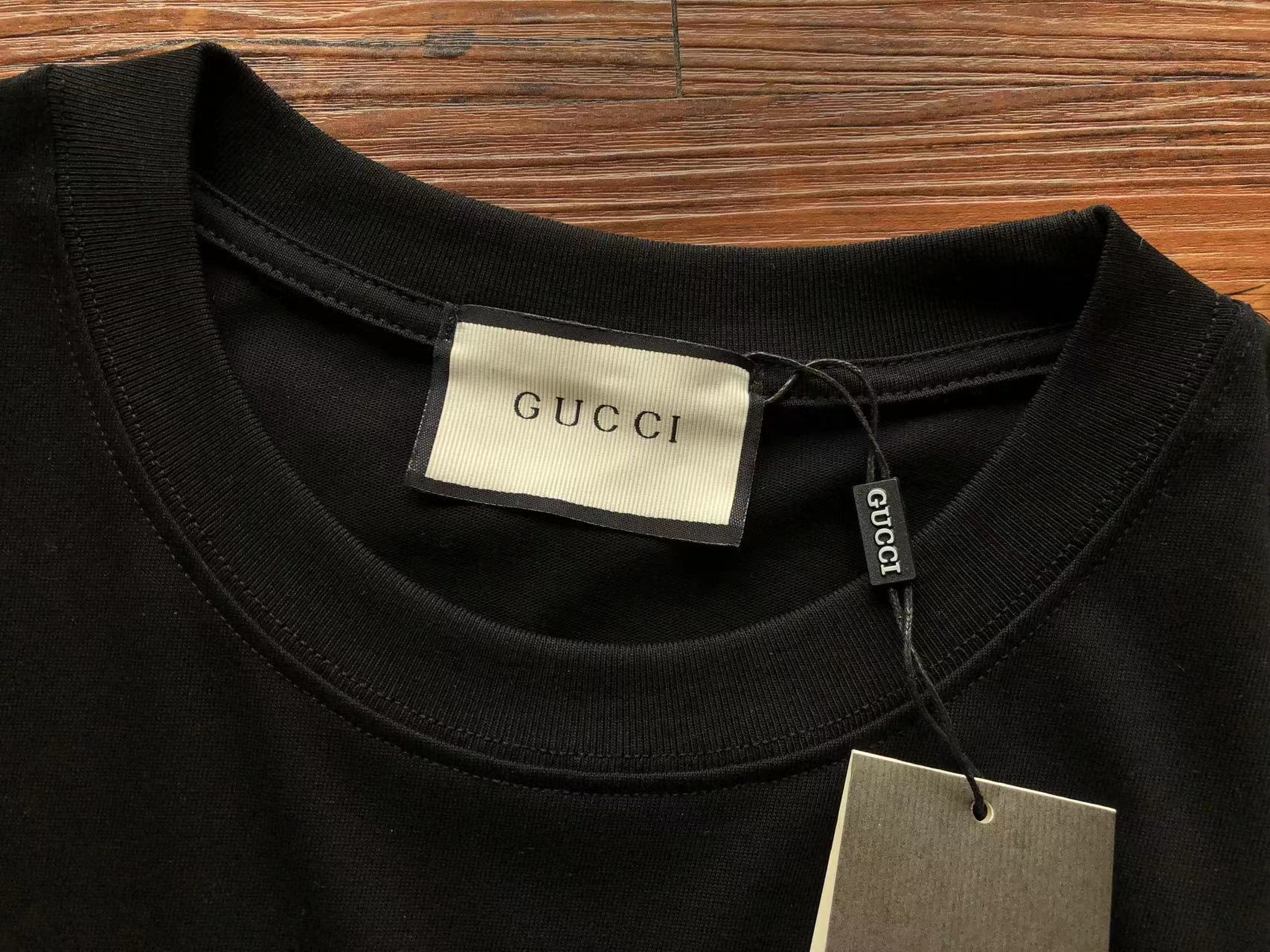 Gucci T-shirt