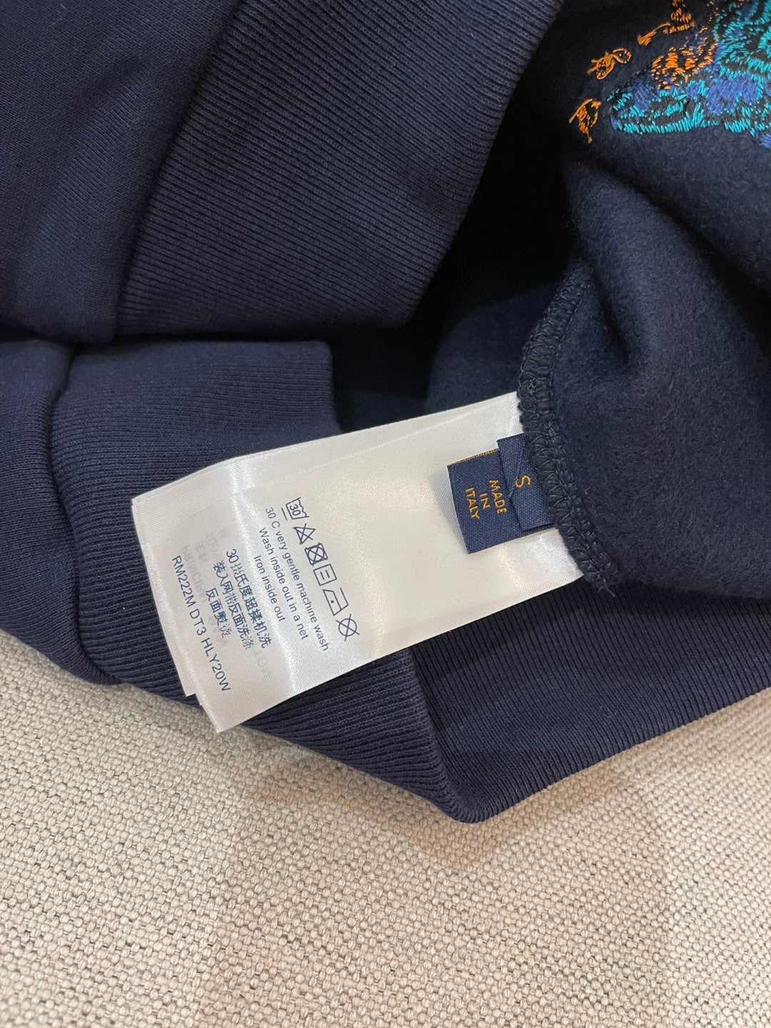 Louis Vuitton Sweatshirt