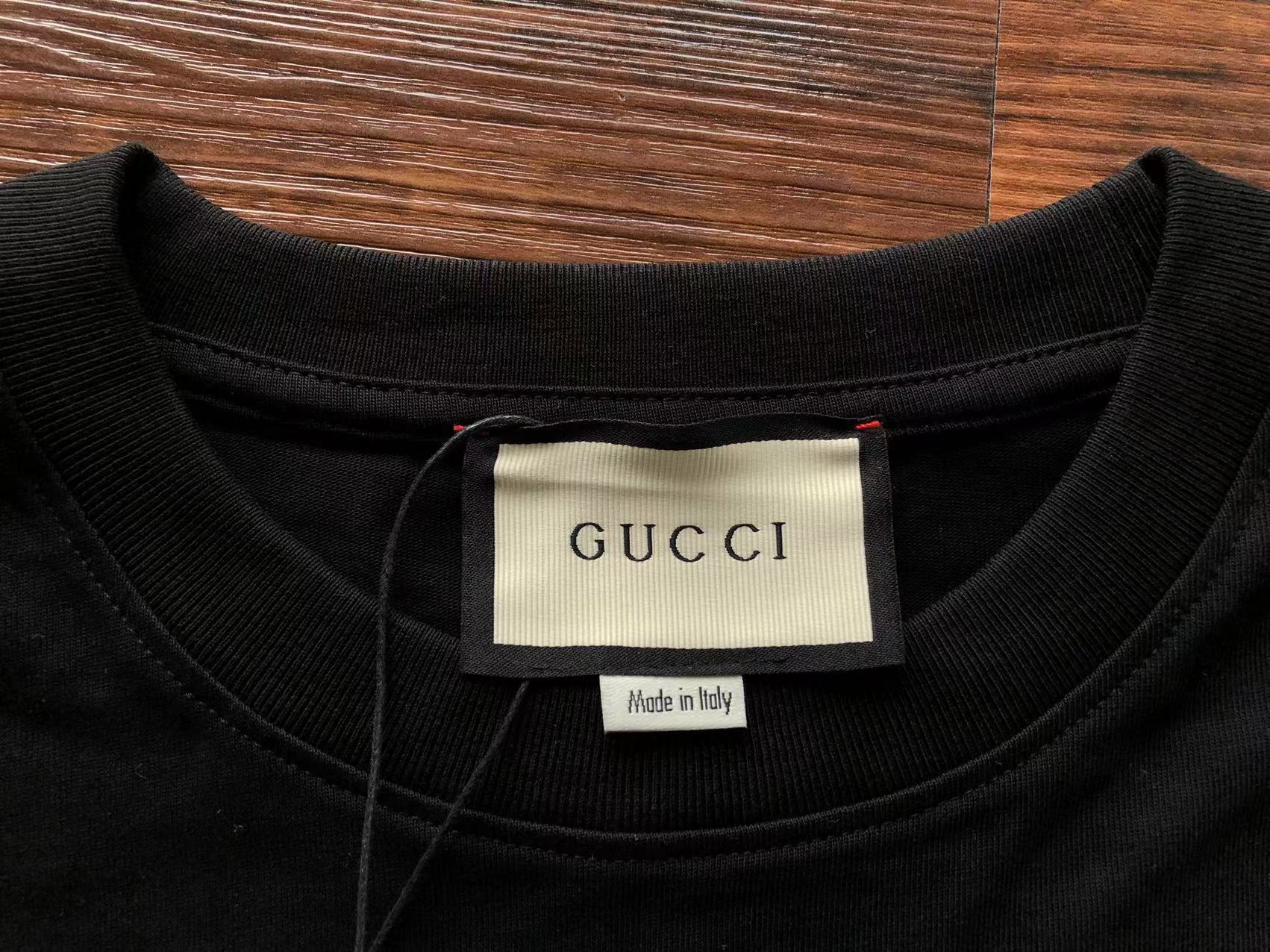 Gucci T-shirt