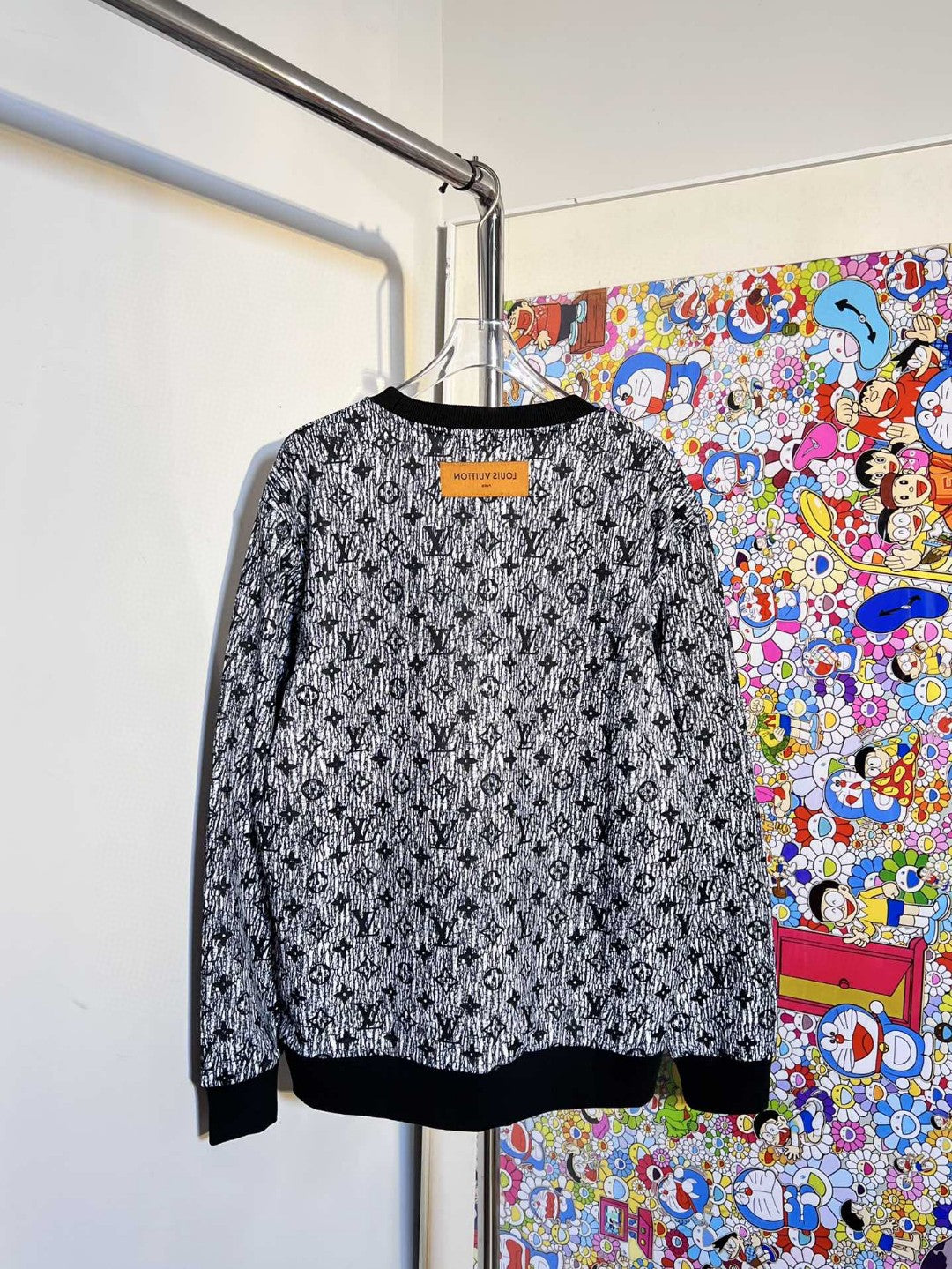 Louis Vuitton Sweatshirt